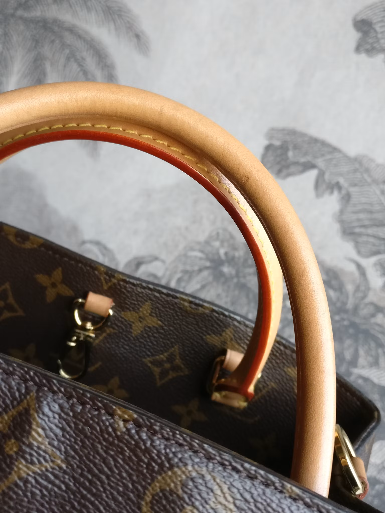 Louis Vuitton Montaigne MM