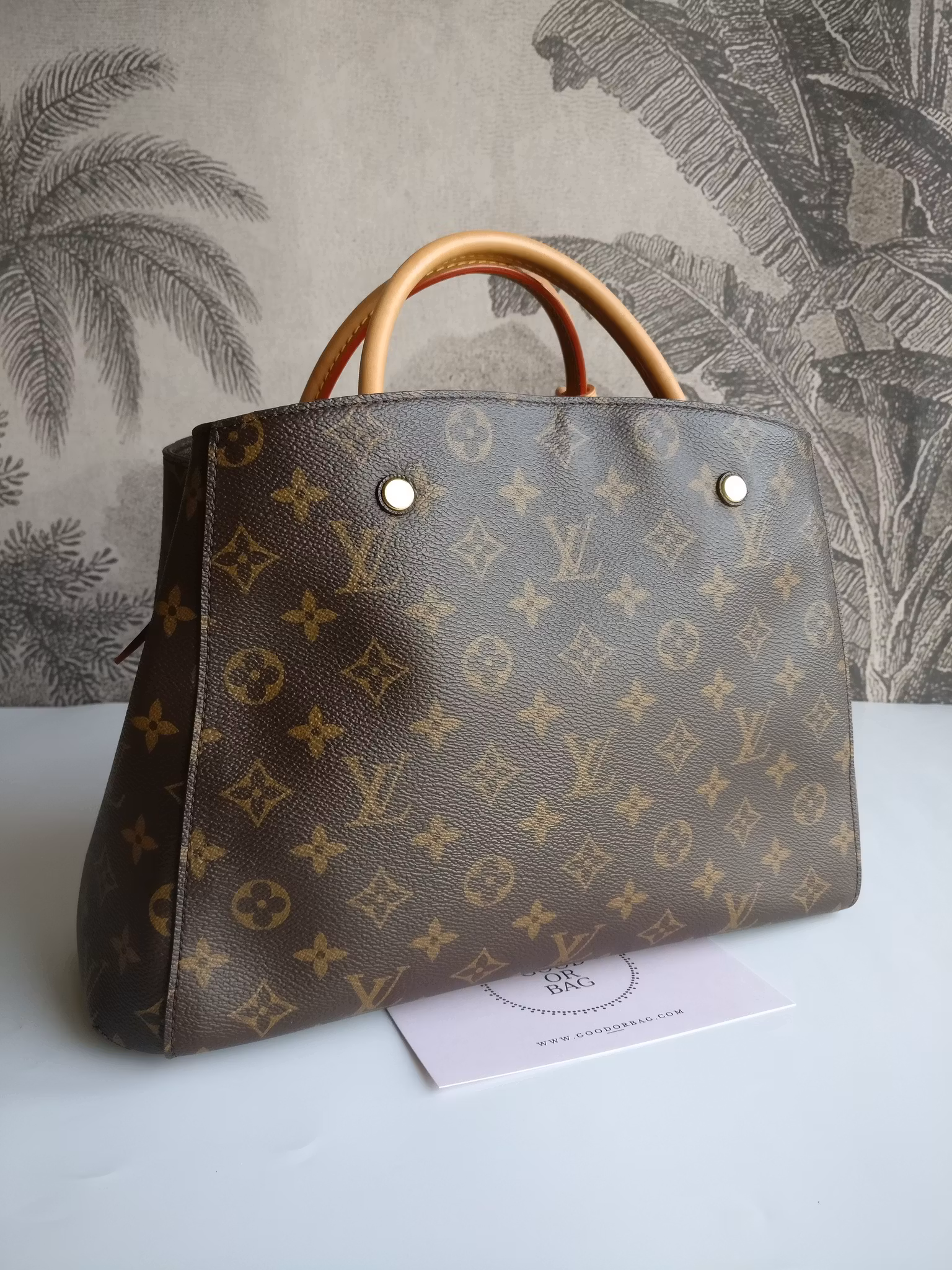 Louis Vuitton Montaigne MM
