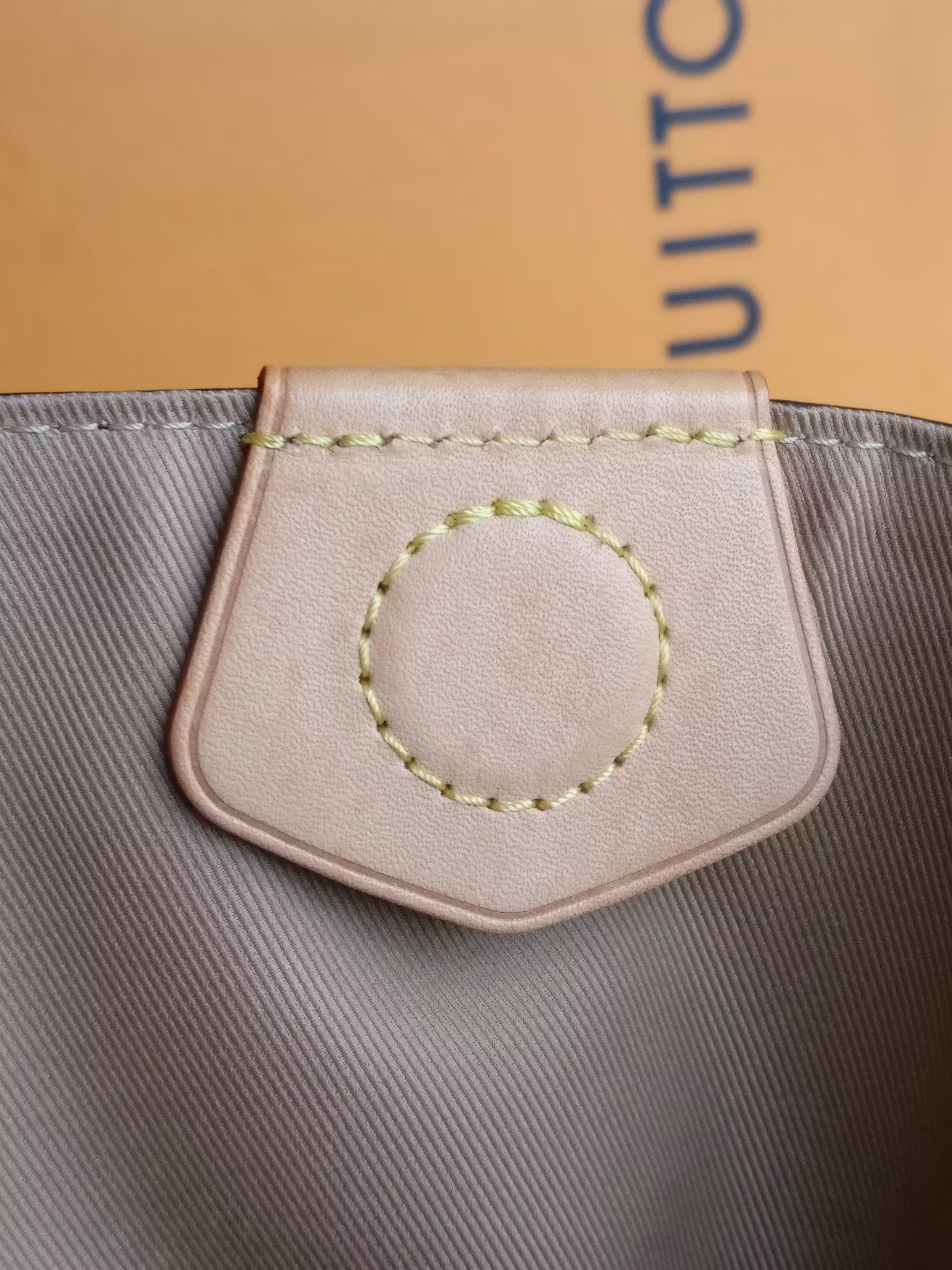 Louis Vuitton Graceful MM