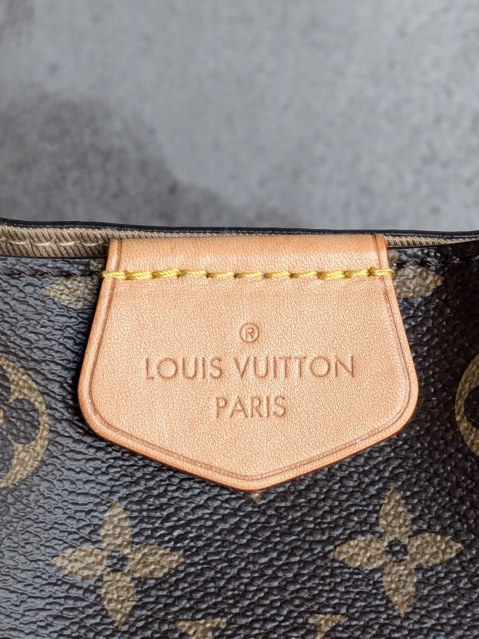 Louis Vuitton Graceful MM