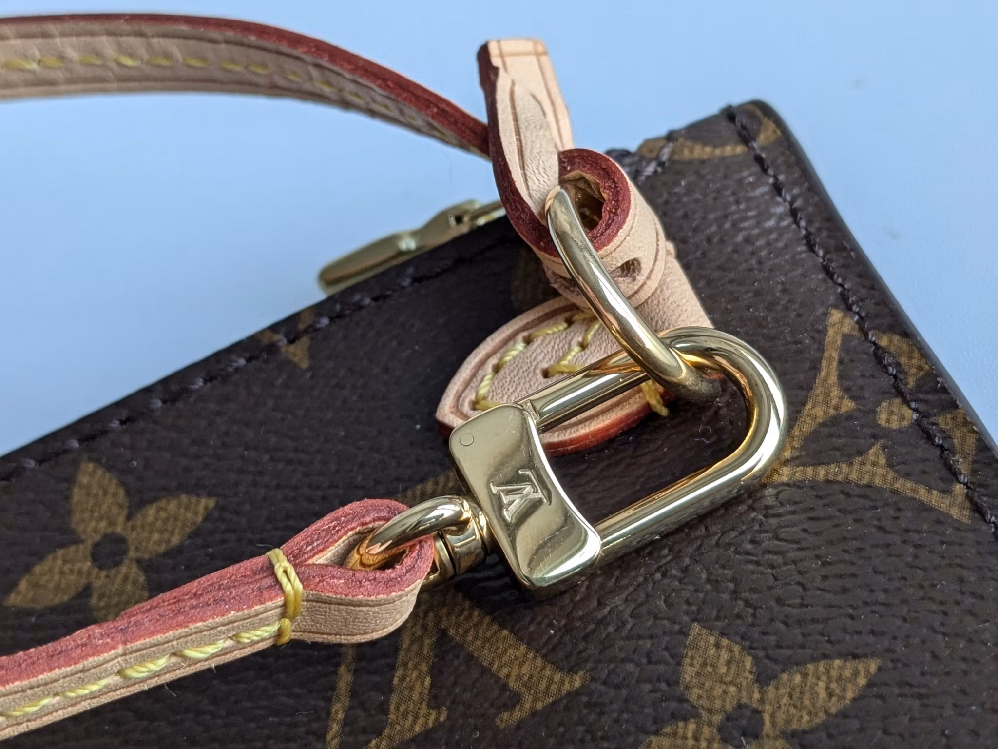Louis Vuitton Neverfull MM pochette