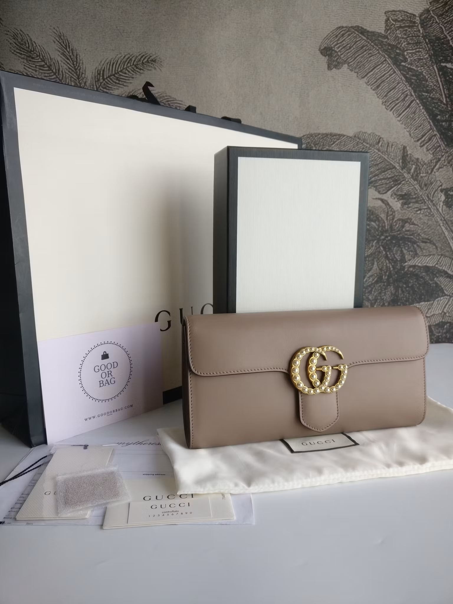 Gucci calfskin Pearly GG Marmont Clutch