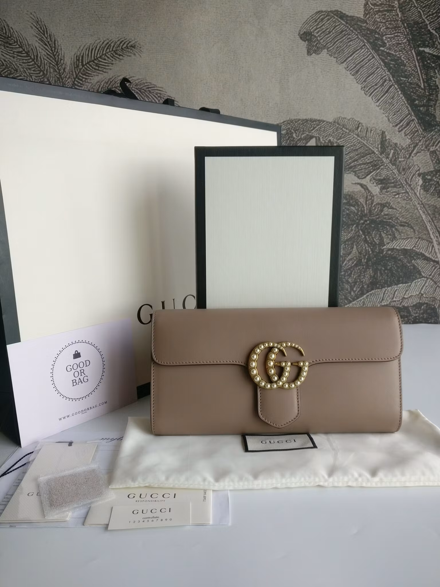 Gucci calfskin Pearly GG Marmont Clutch