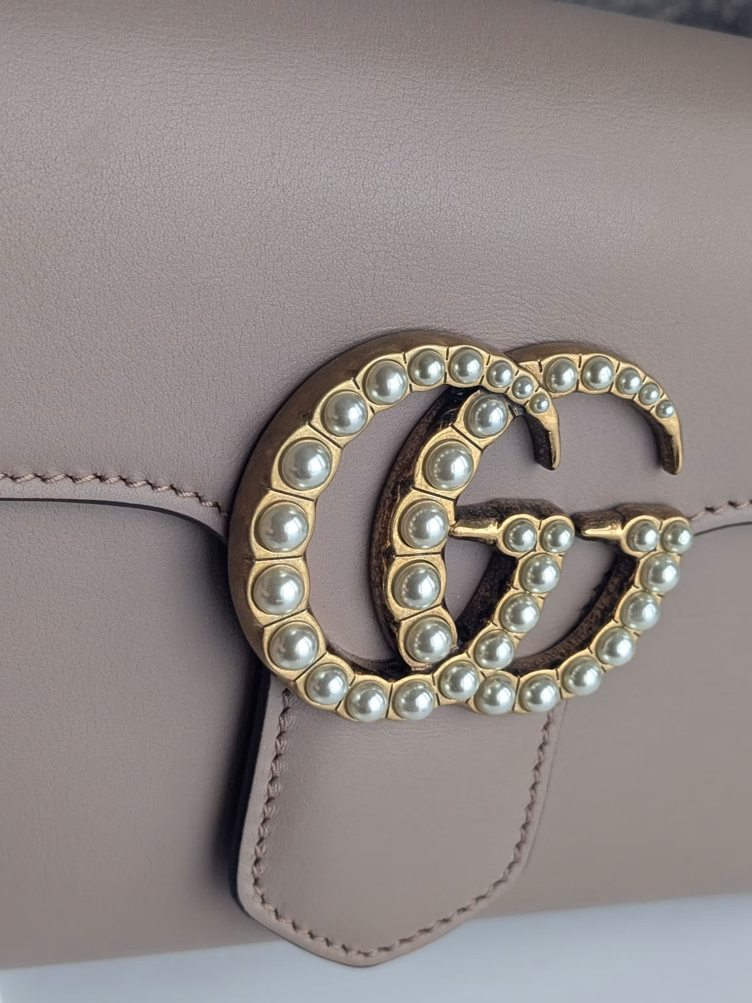 Gucci calfskin Pearly GG Marmont Clutch