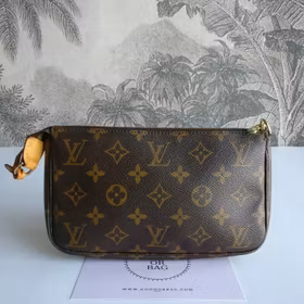 Louis Vuitton Pochette Accessoires