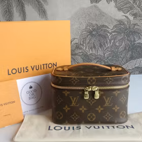 Louis Vuitton Nice Mini Vanity