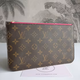 Louis Vuitton Neverfull MM pochette