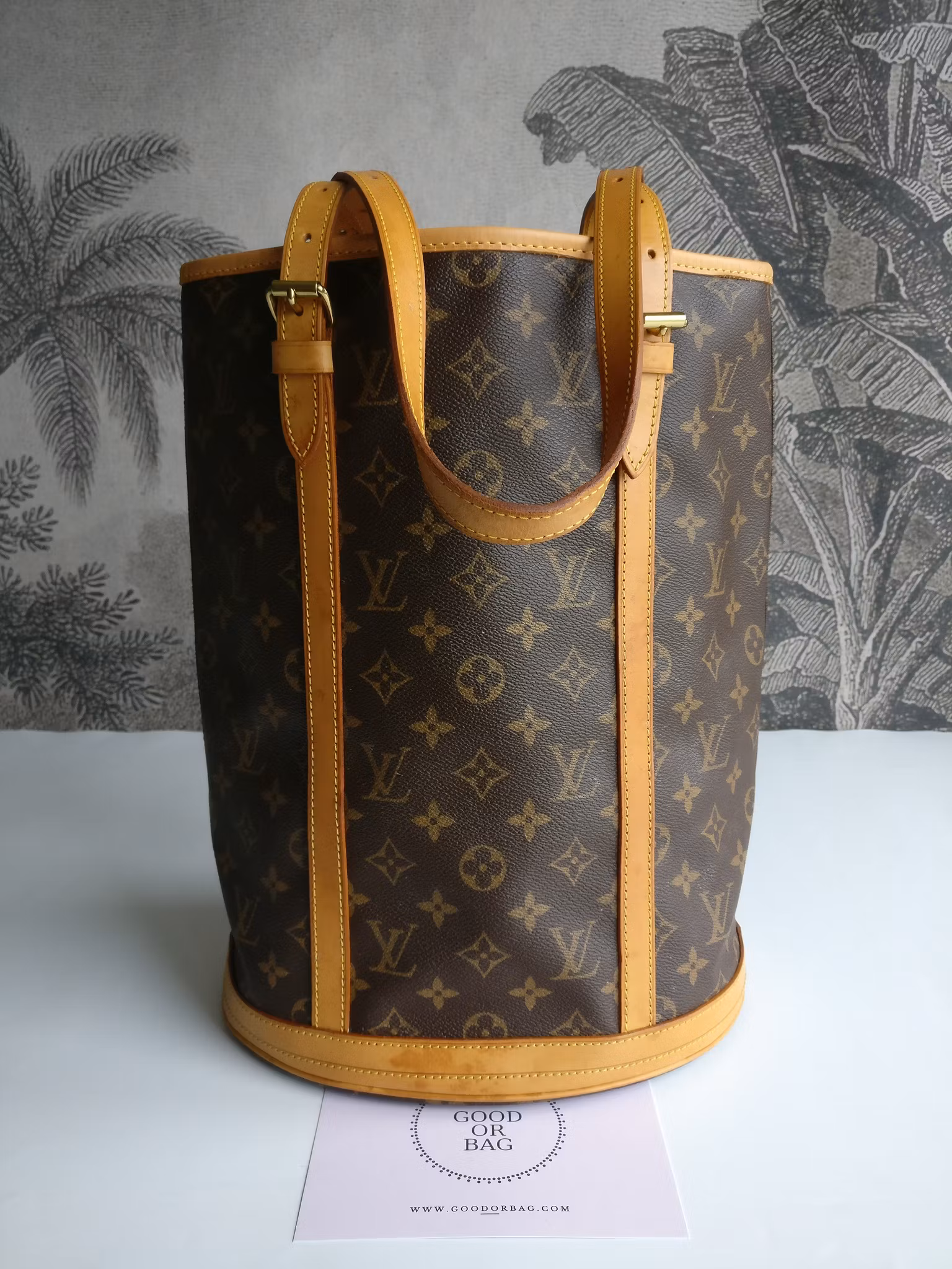 Louis Vuitton Bucket GM