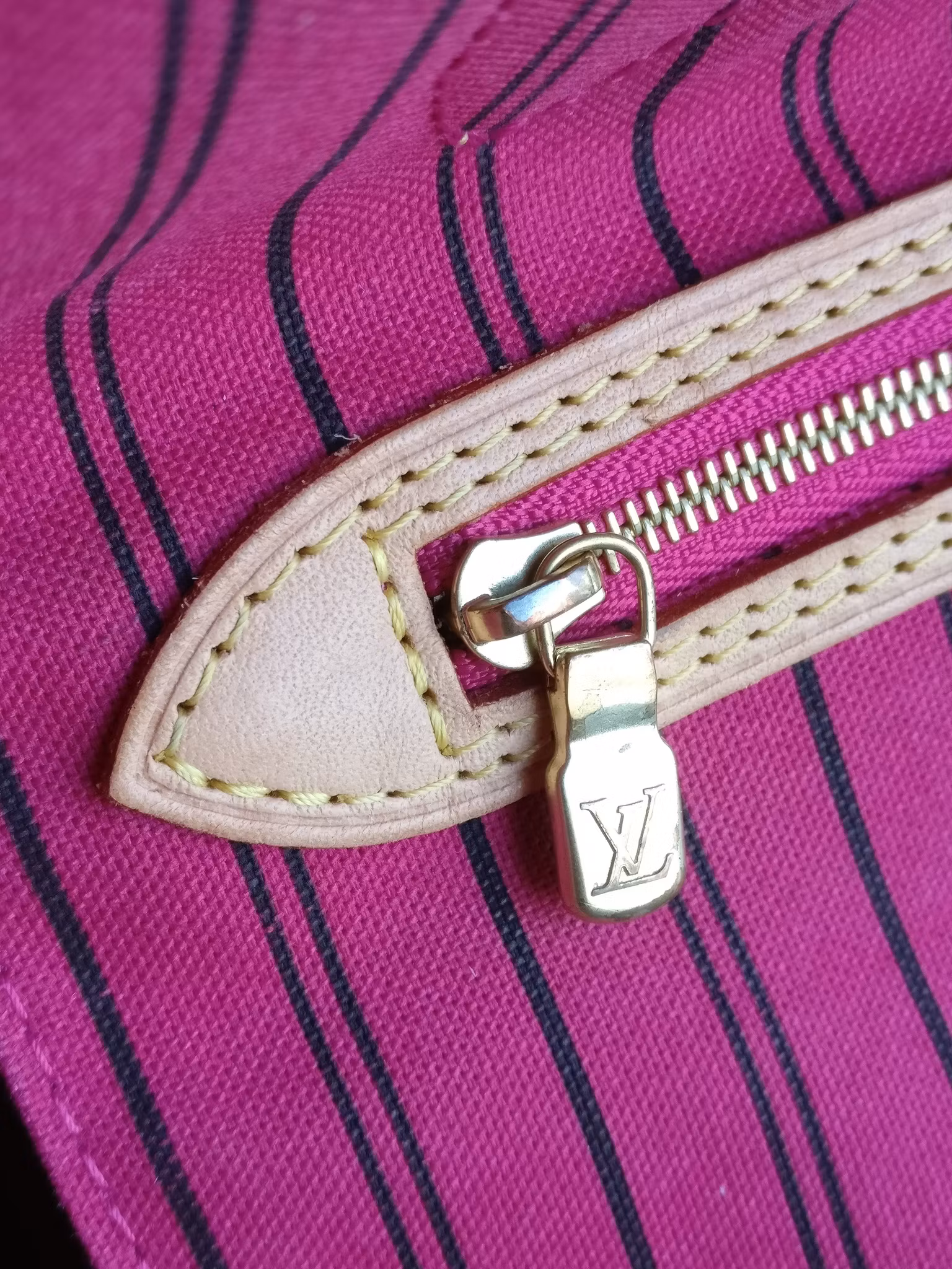 Louis Vuitton Neverfull MM