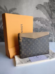 Louis Vuitton Daily pouch sesame