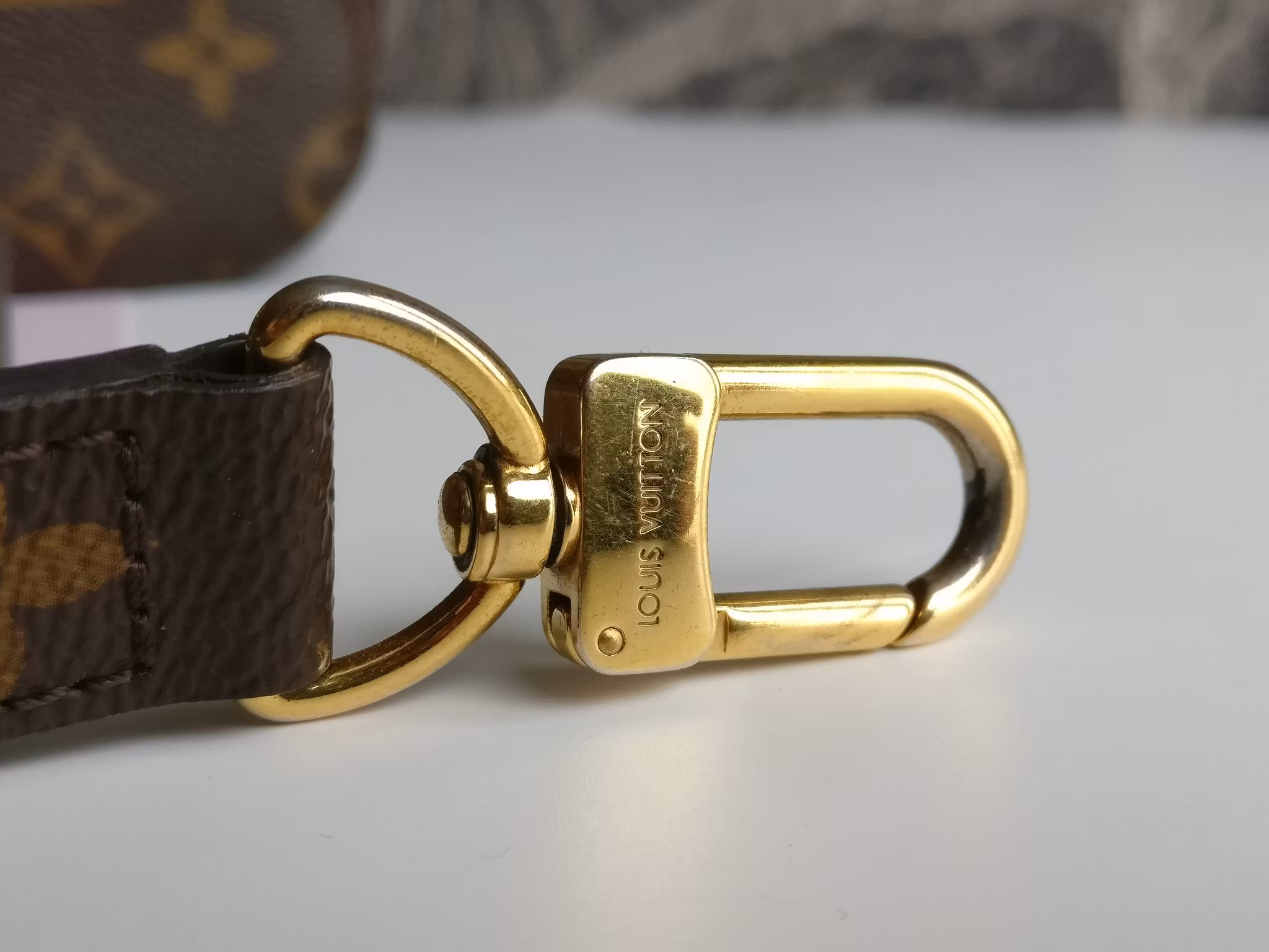 Louis Vuitton Pochette Metis