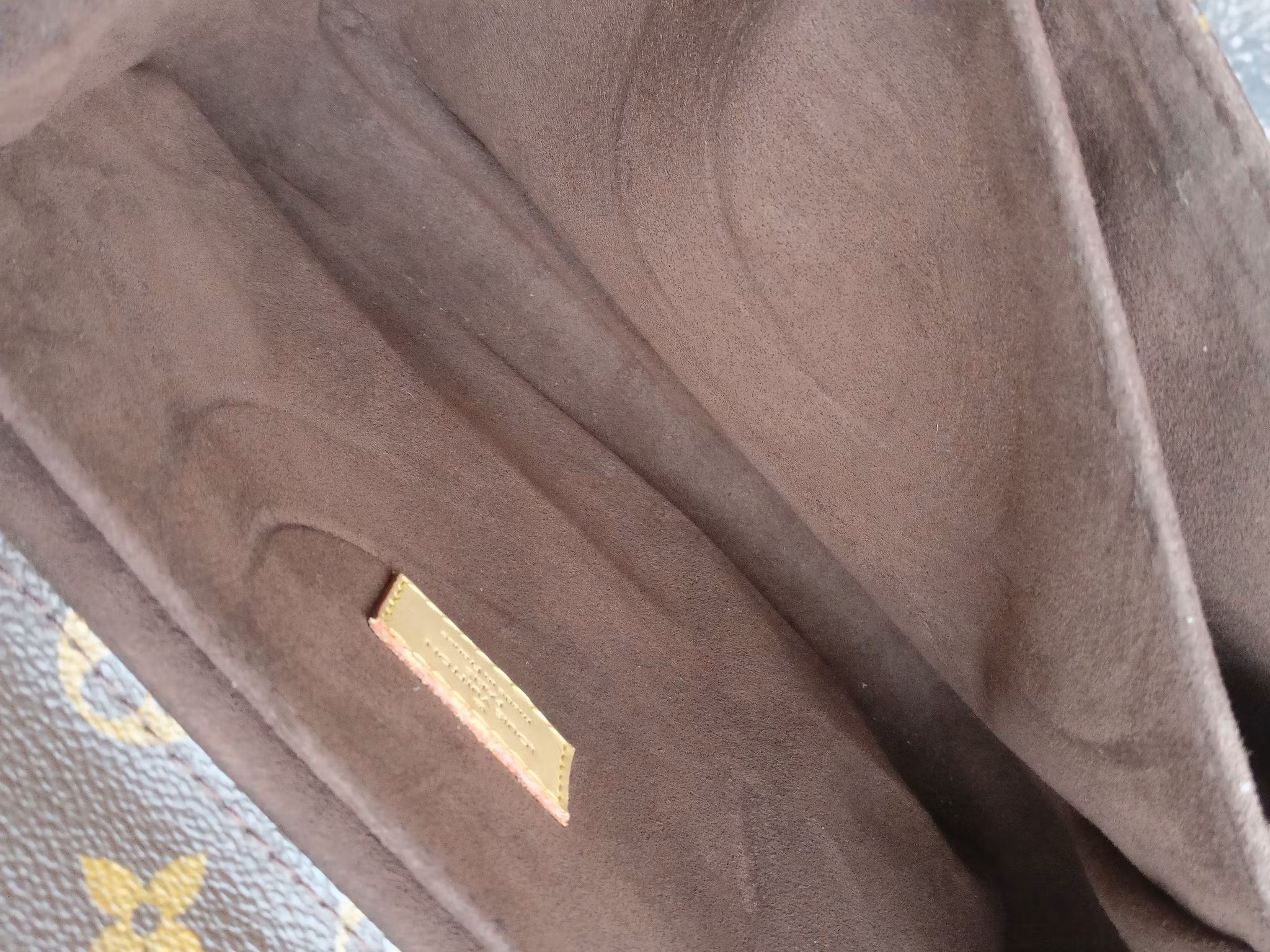 Louis Vuitton Pochette Metis