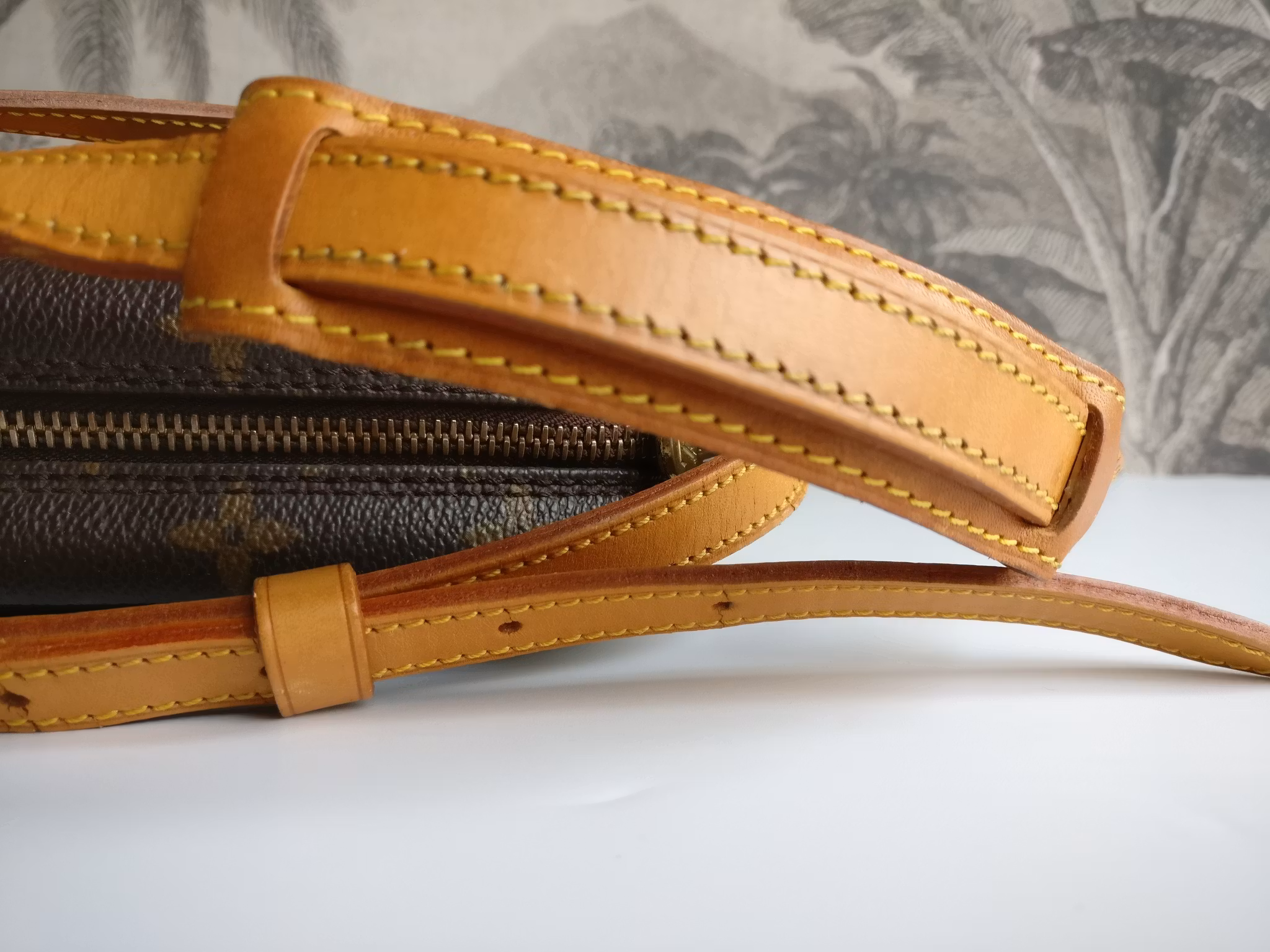 Louis Vuitton Jeune Fille MM