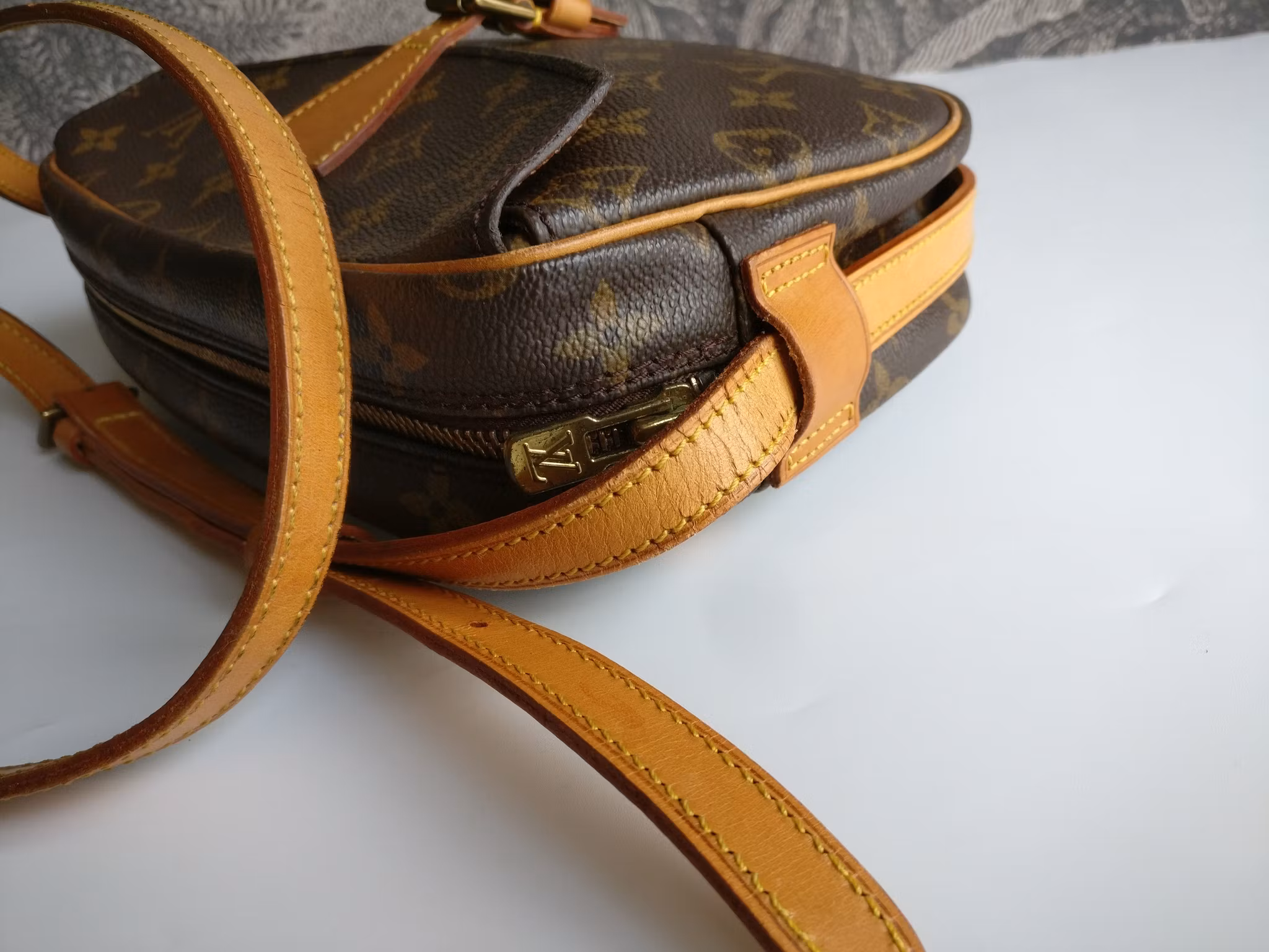 Louis Vuitton Jeune Fille MM