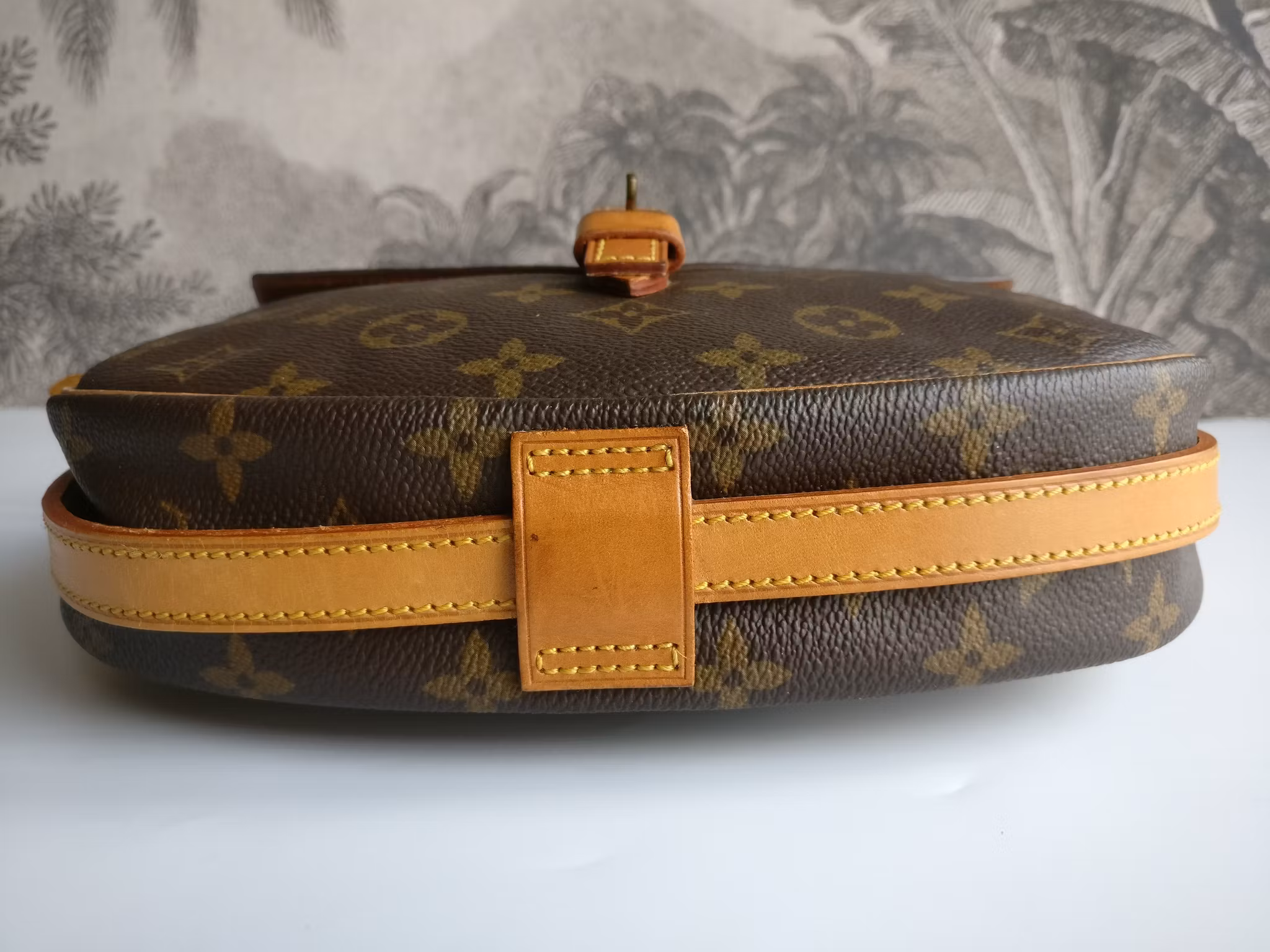 Louis Vuitton Jeune Fille MM