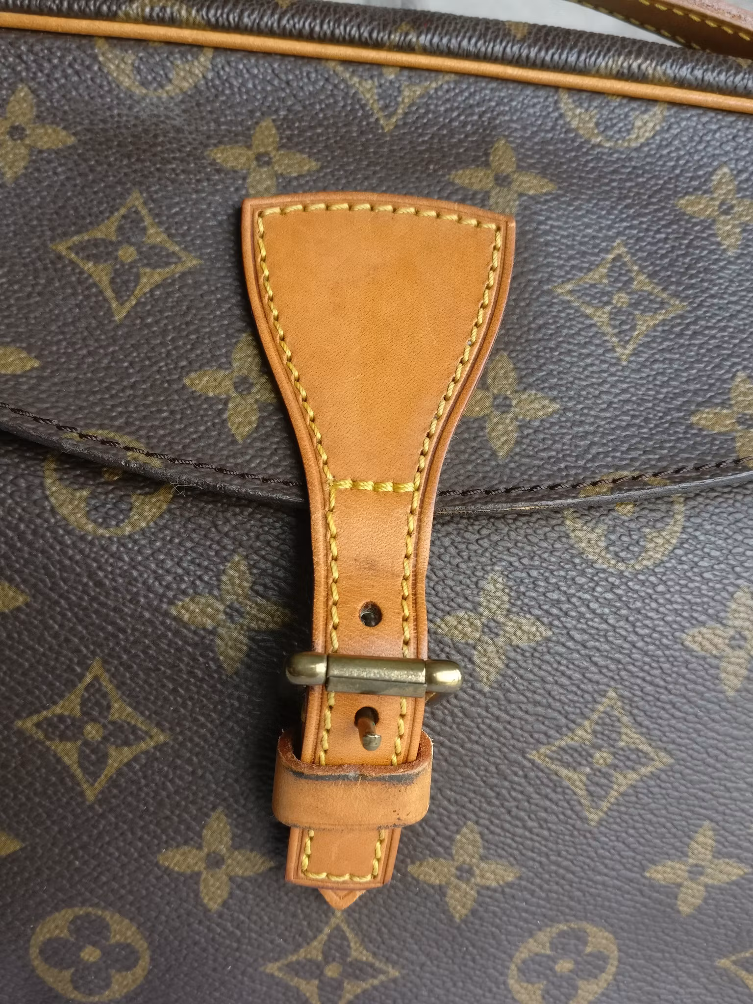 Louis Vuitton Jeune Fille MM