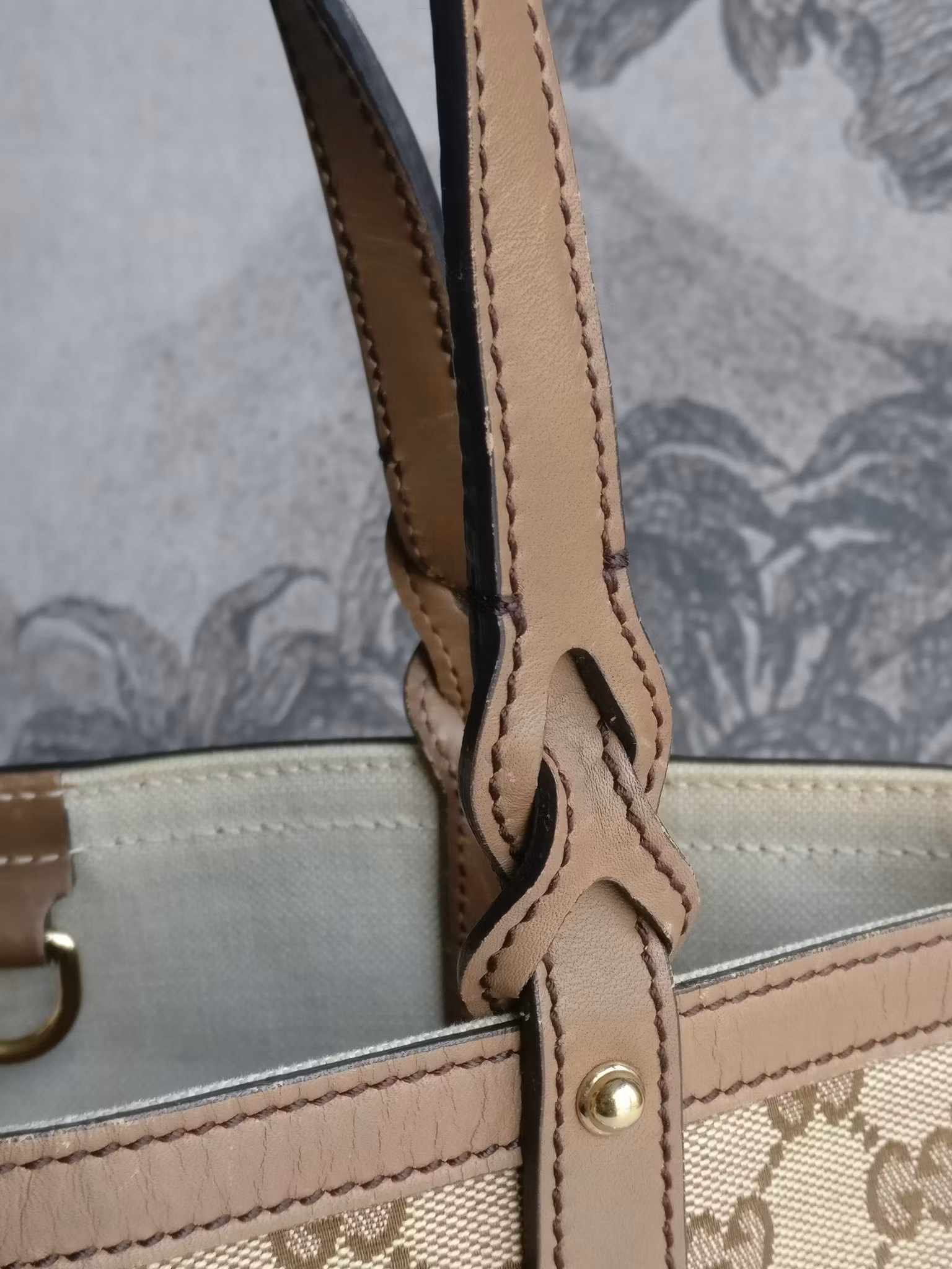 Gucci GG Small Craft Tote with pouch