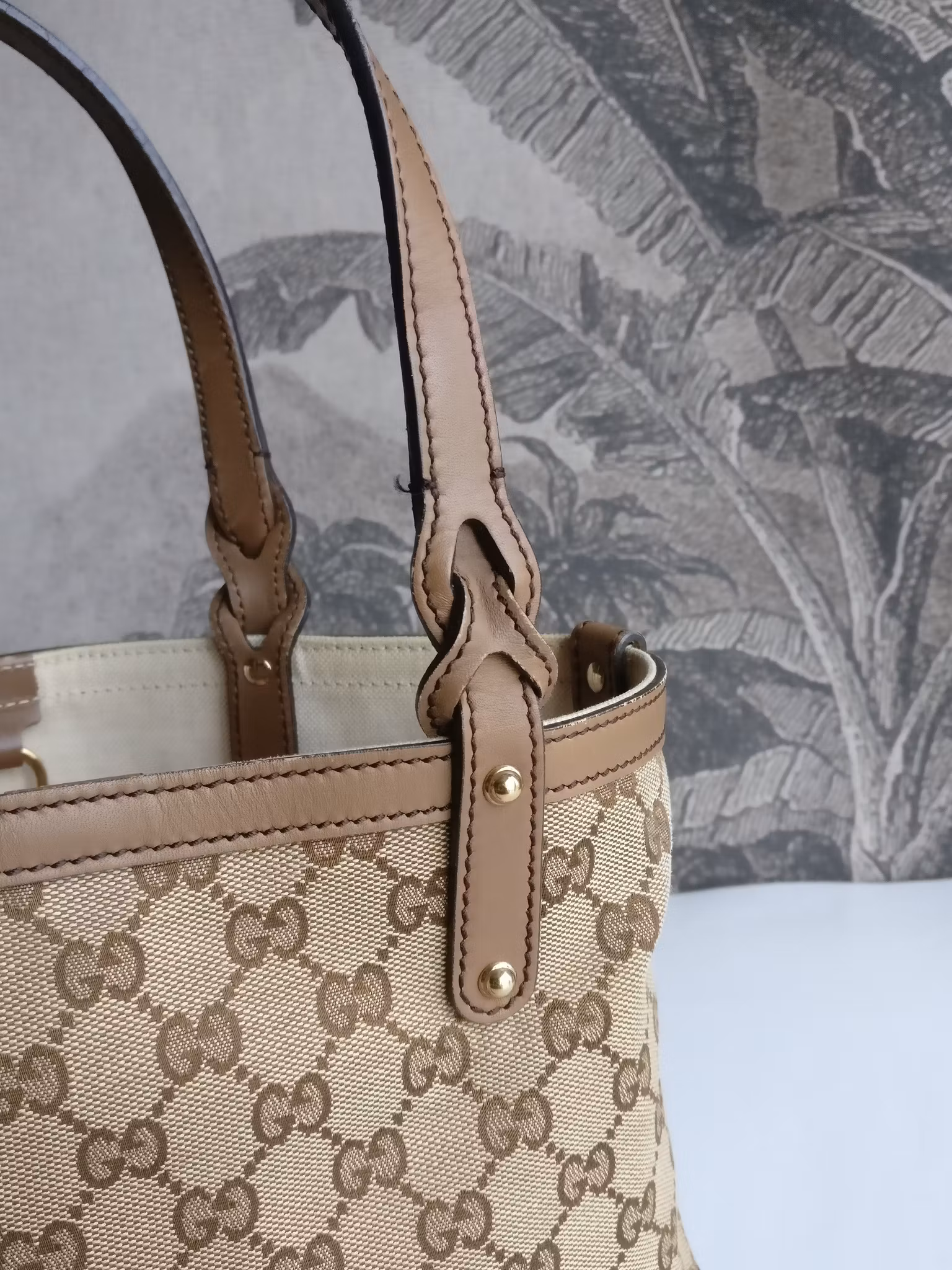 Gucci GG Small Craft Tote with pouch