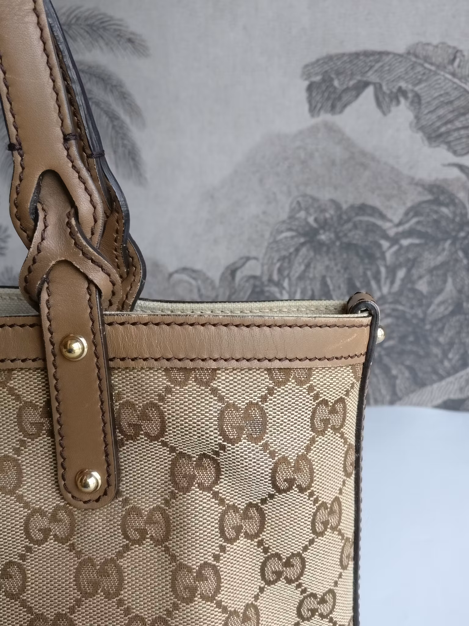 Gucci GG Small Craft Tote with pouch