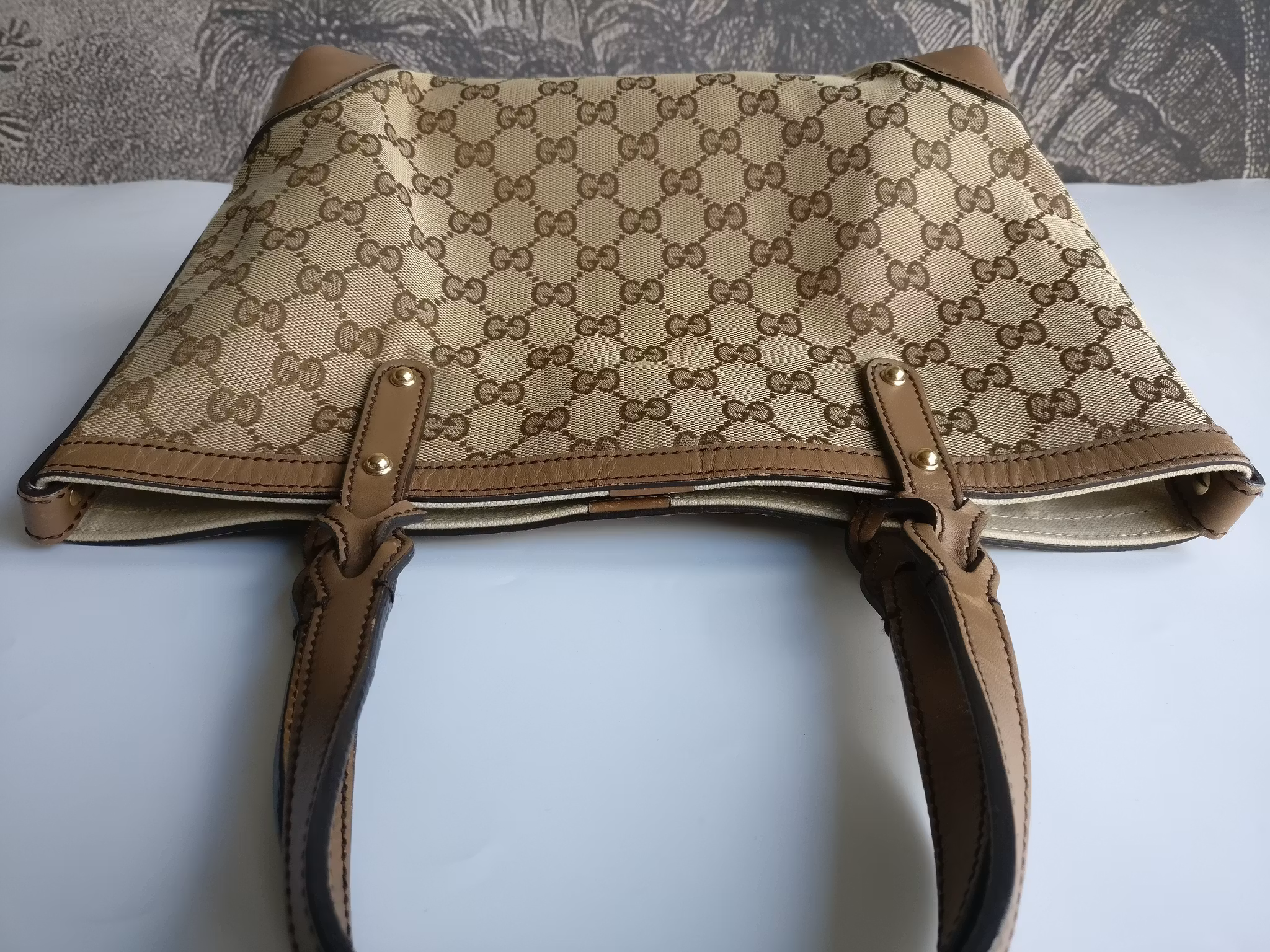 Gucci GG Small Craft Tote with pouch