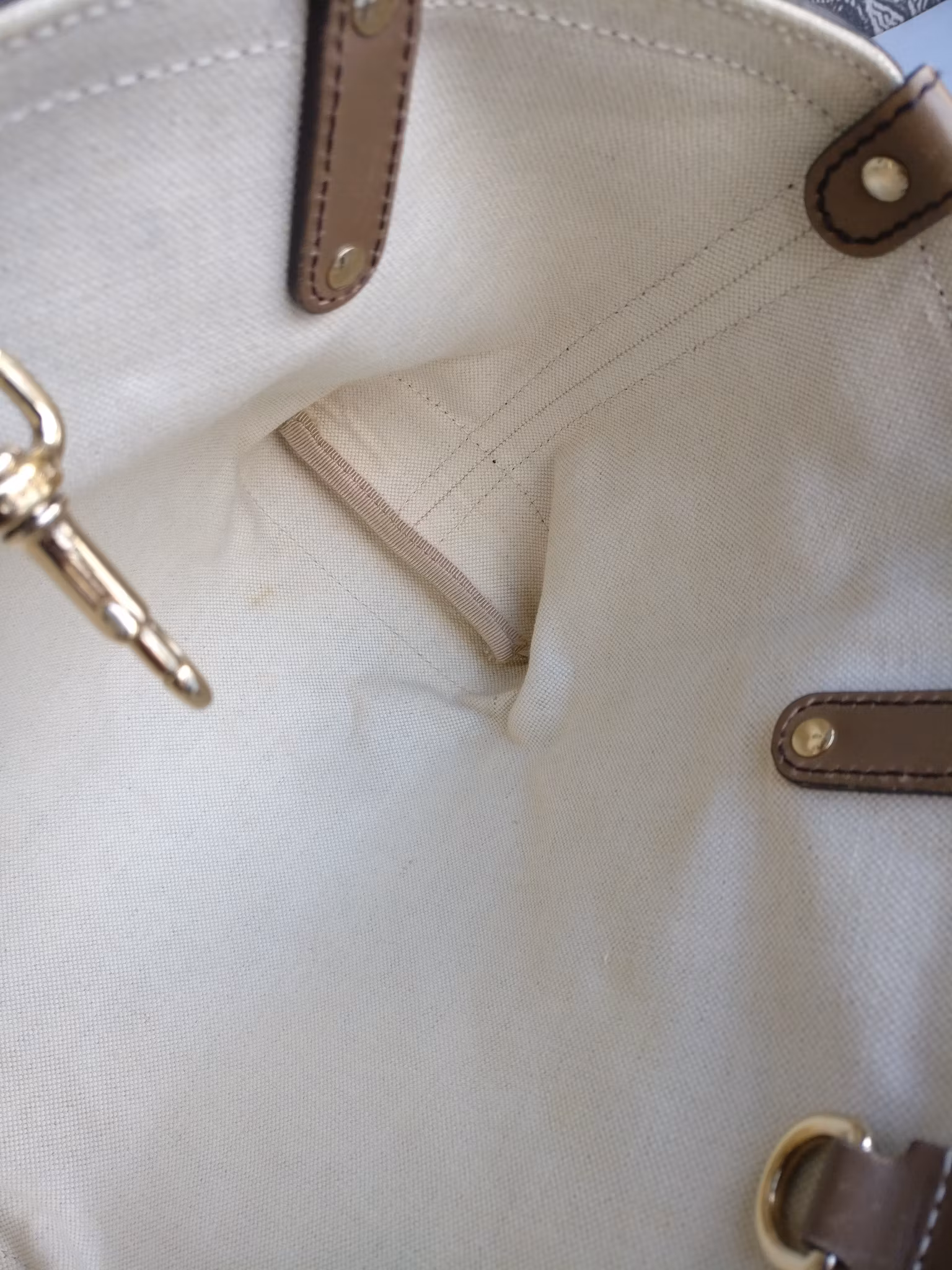 Gucci GG Small Craft Tote with pouch