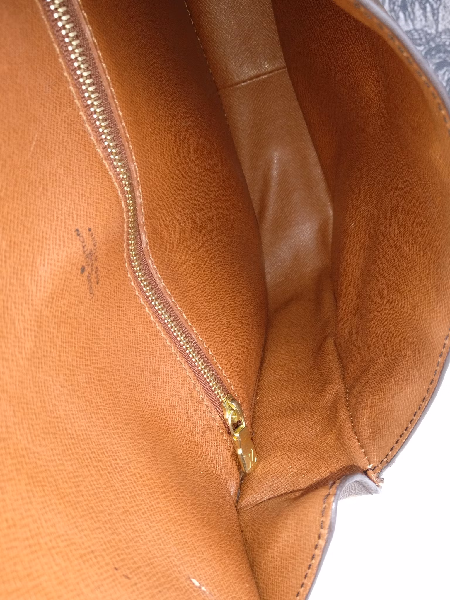 Louis Vuitton St Cloud GM