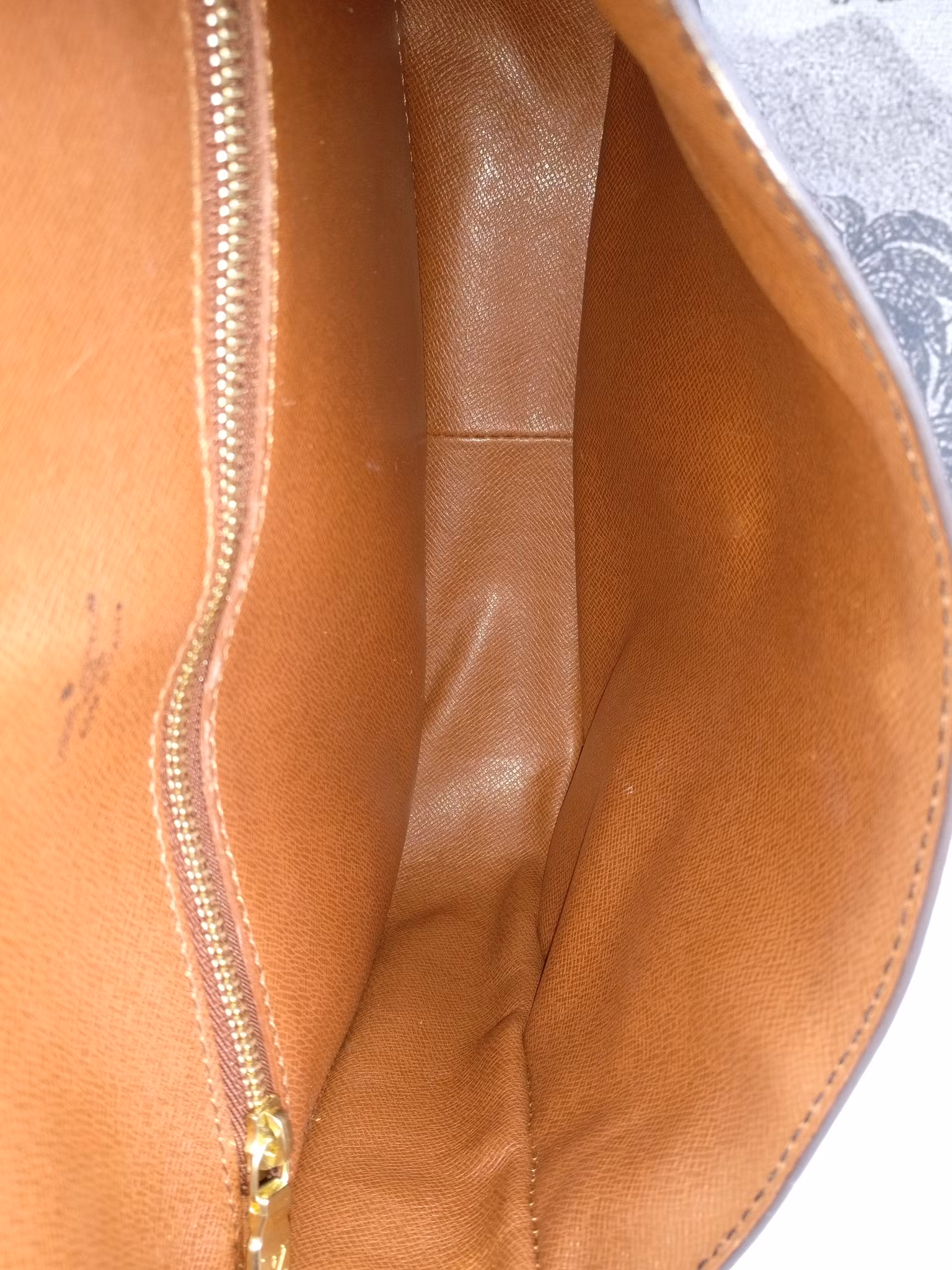 Louis Vuitton St Cloud GM