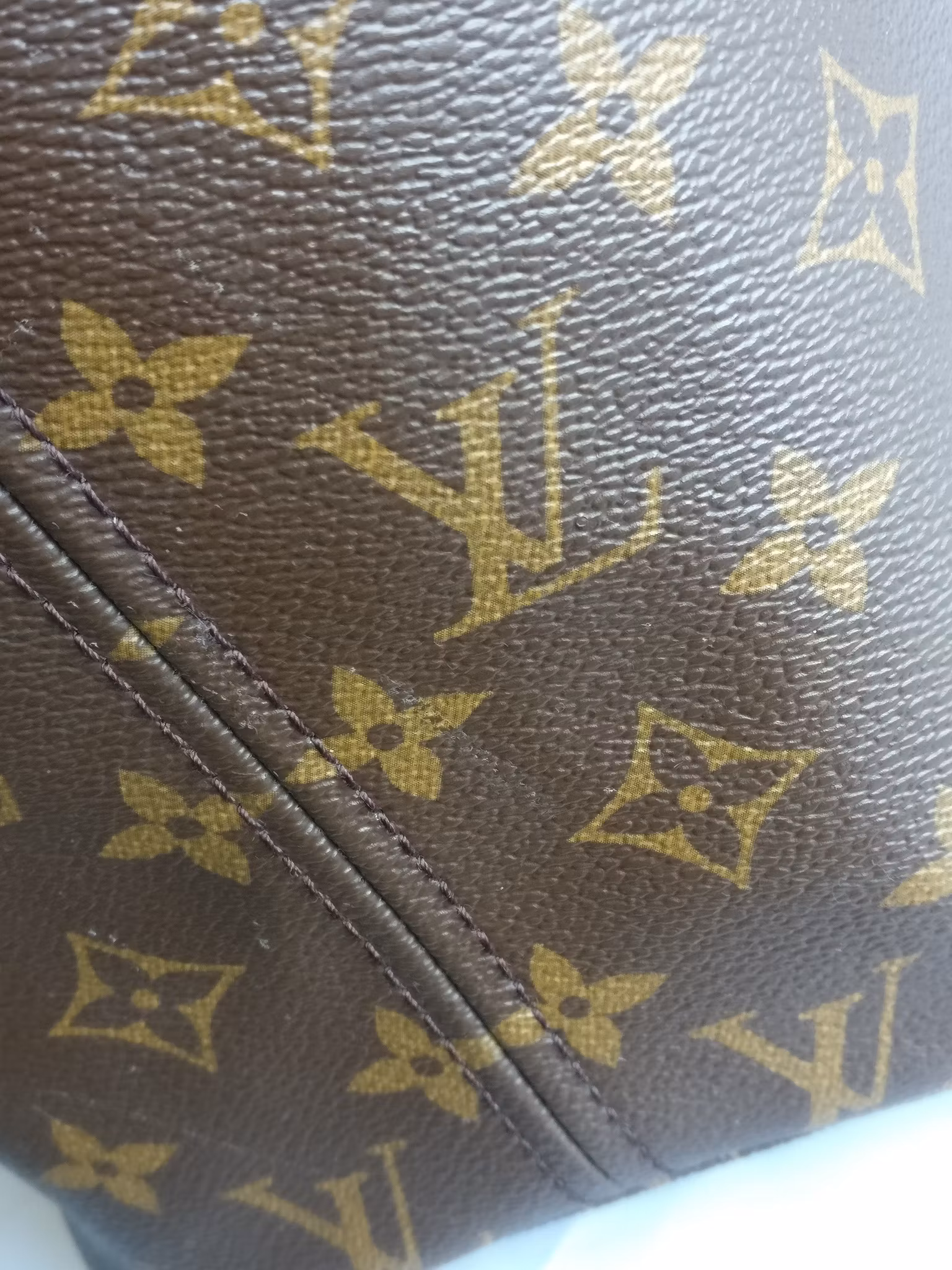Louis Vuitton Neverfull MM
