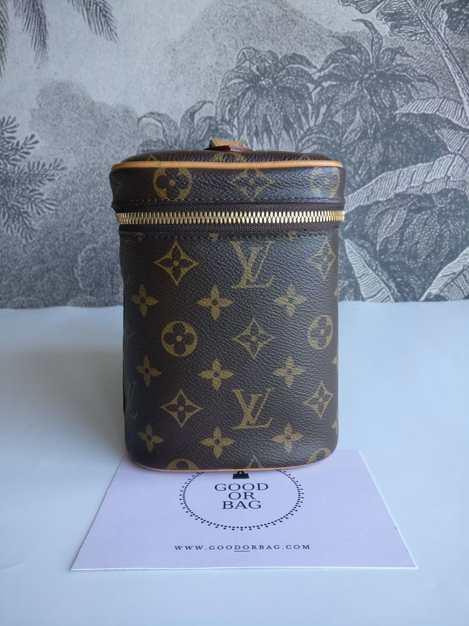 Louis Vuitton Nice BB Vanity