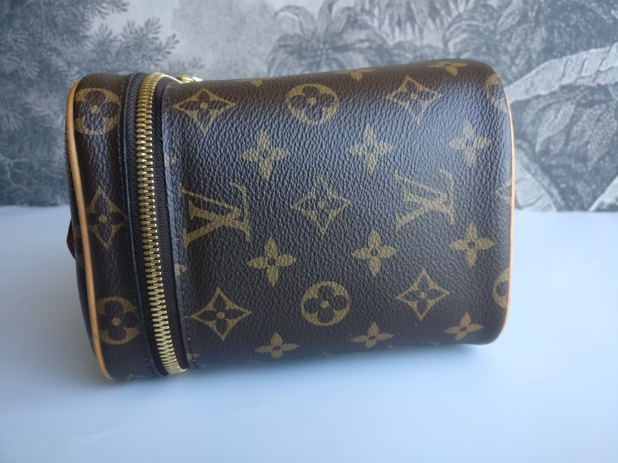 Louis Vuitton Nice BB Vanity