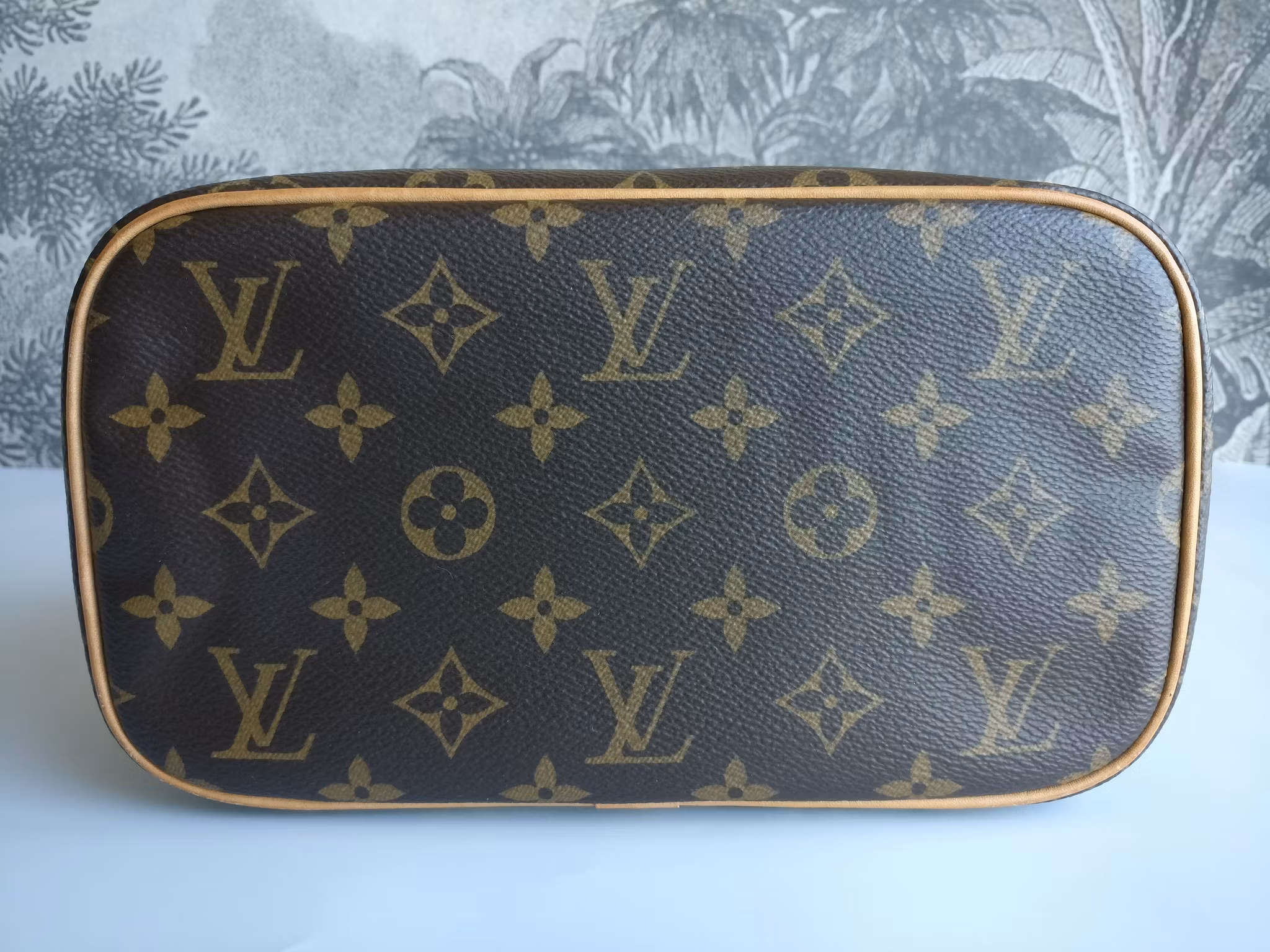 Louis Vuitton Nice BB Vanity