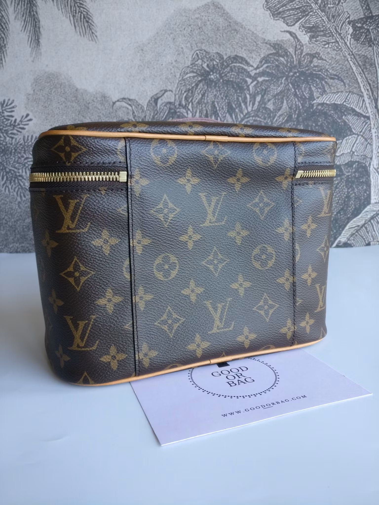 Louis Vuitton Nice BB Vanity