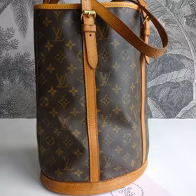Louis Vuitton Bucket GM