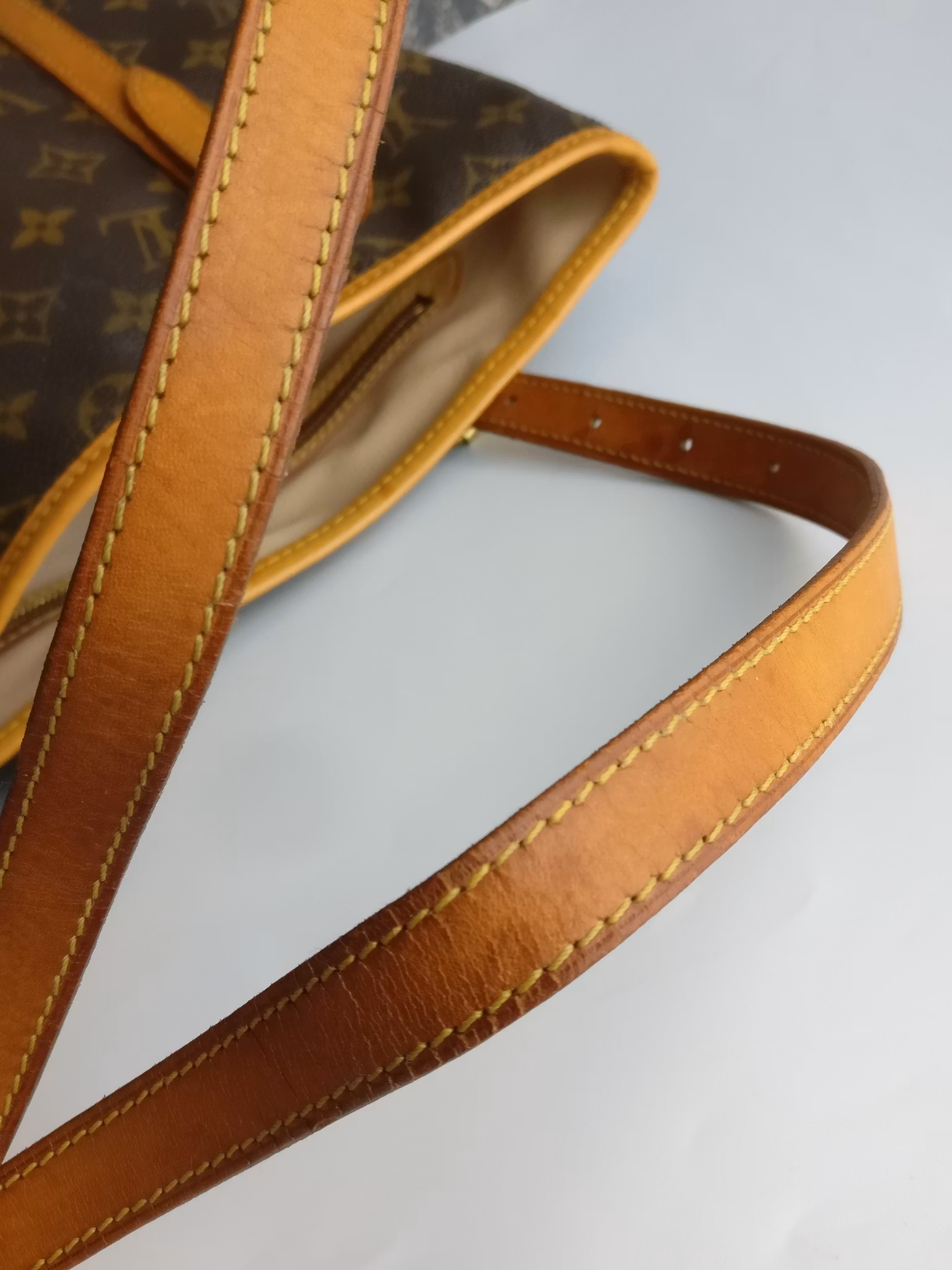 Louis Vuitton Bucket GM