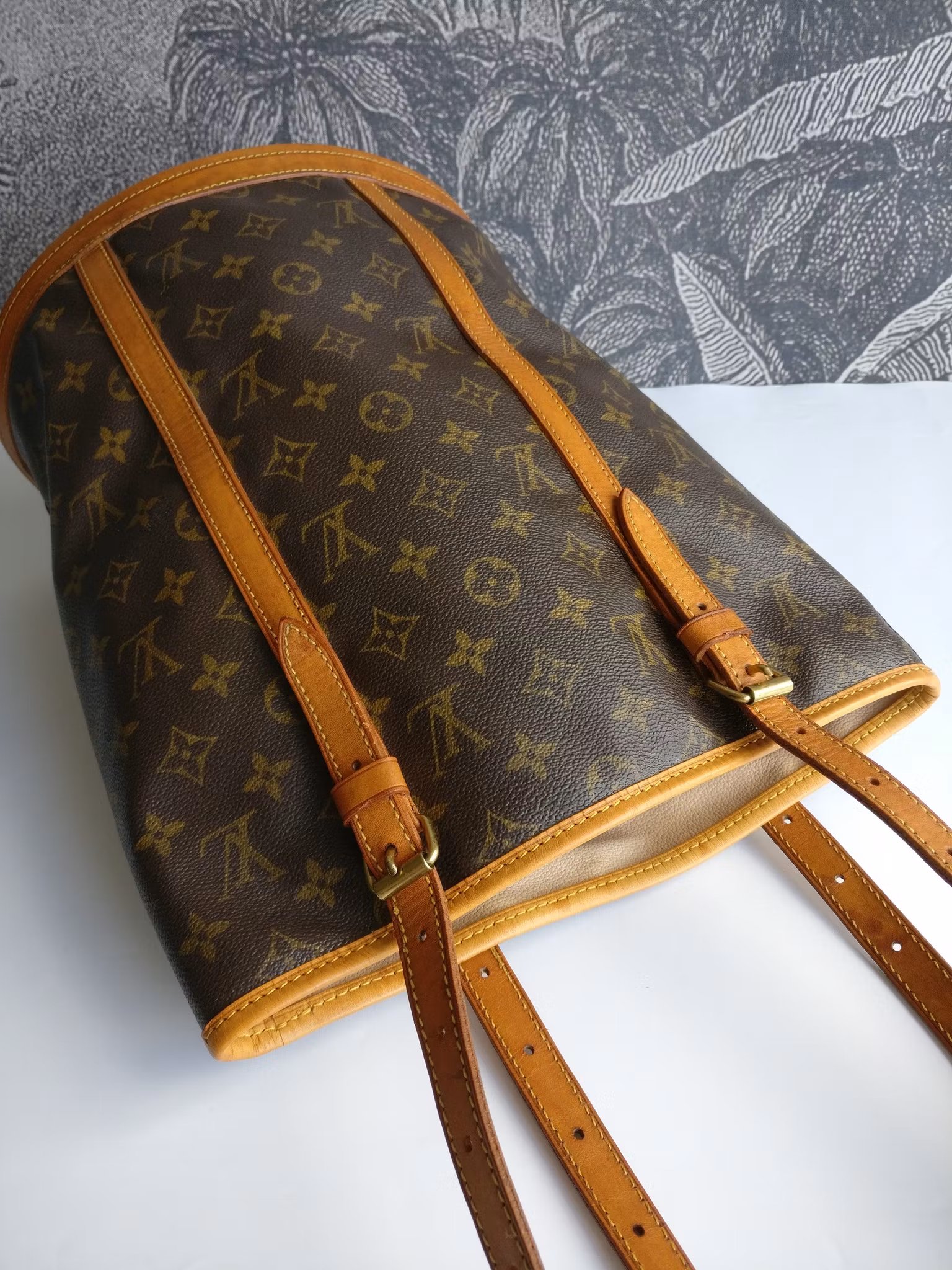 Louis Vuitton Bucket GM
