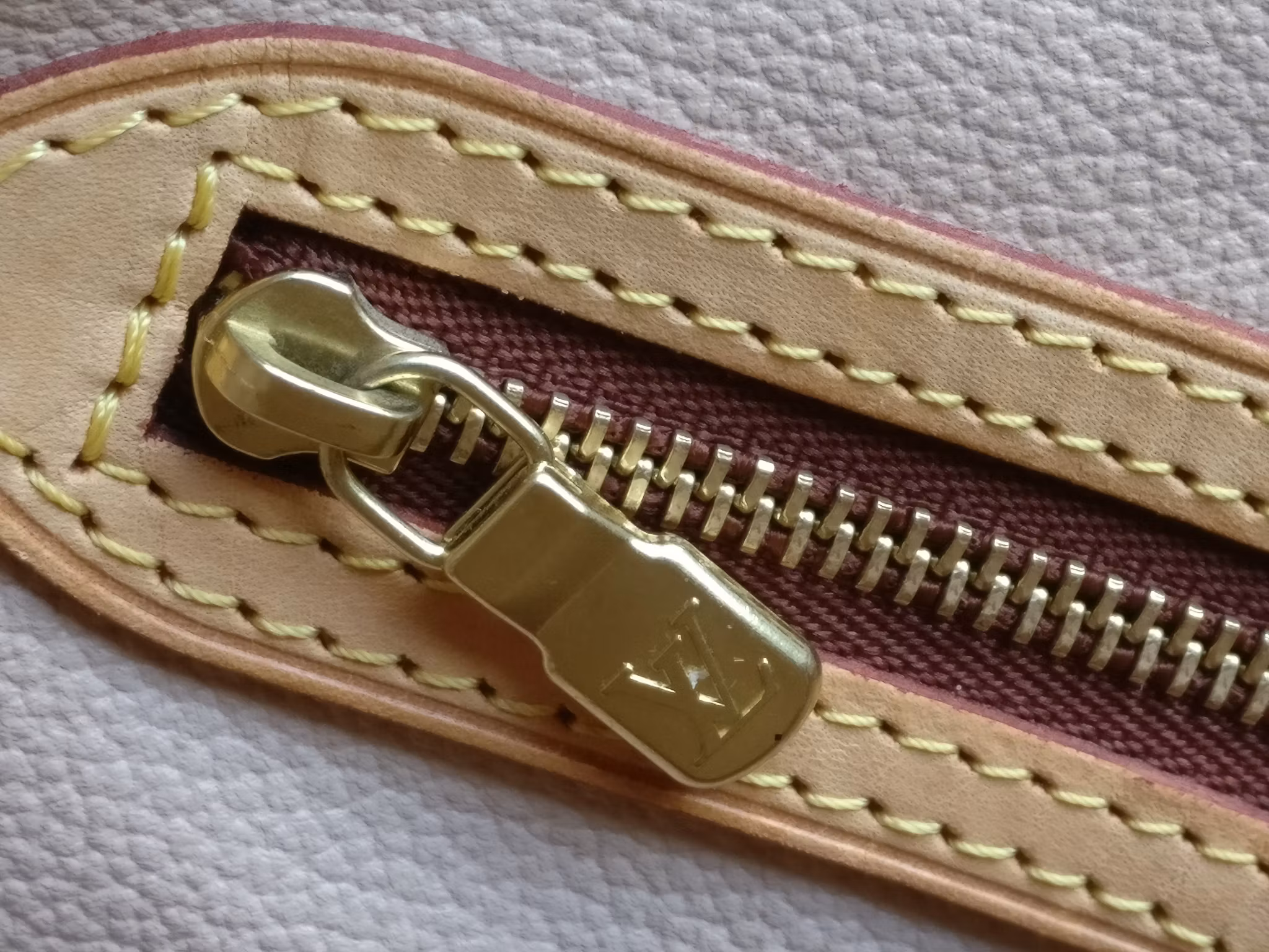 Louis Vuitton Bucket GM