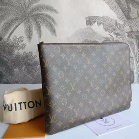 Louis Vuitton Etui Voyage GM