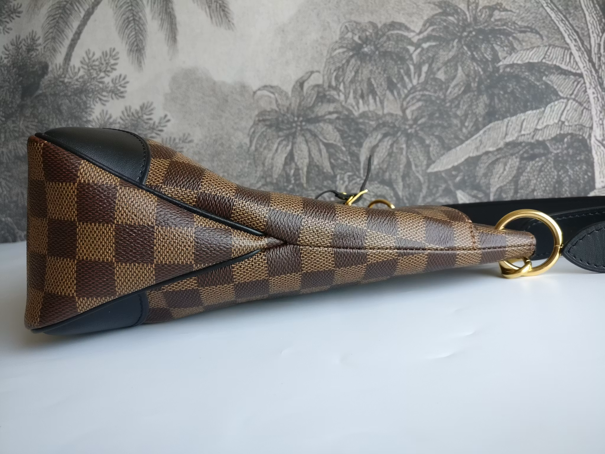 Louis Vuitton Odeon MM crossbody