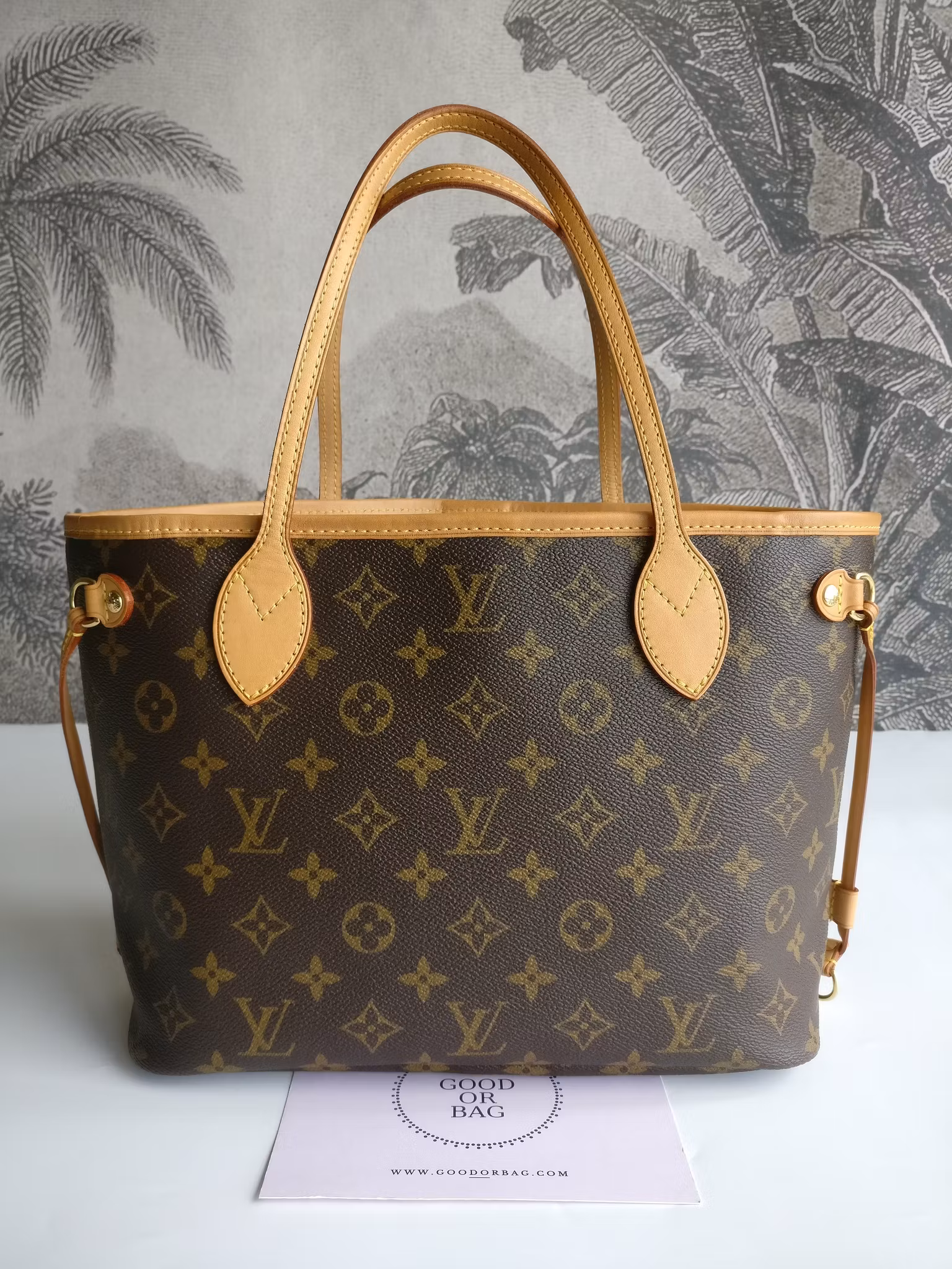 Louis Vuitton Neverfull PM