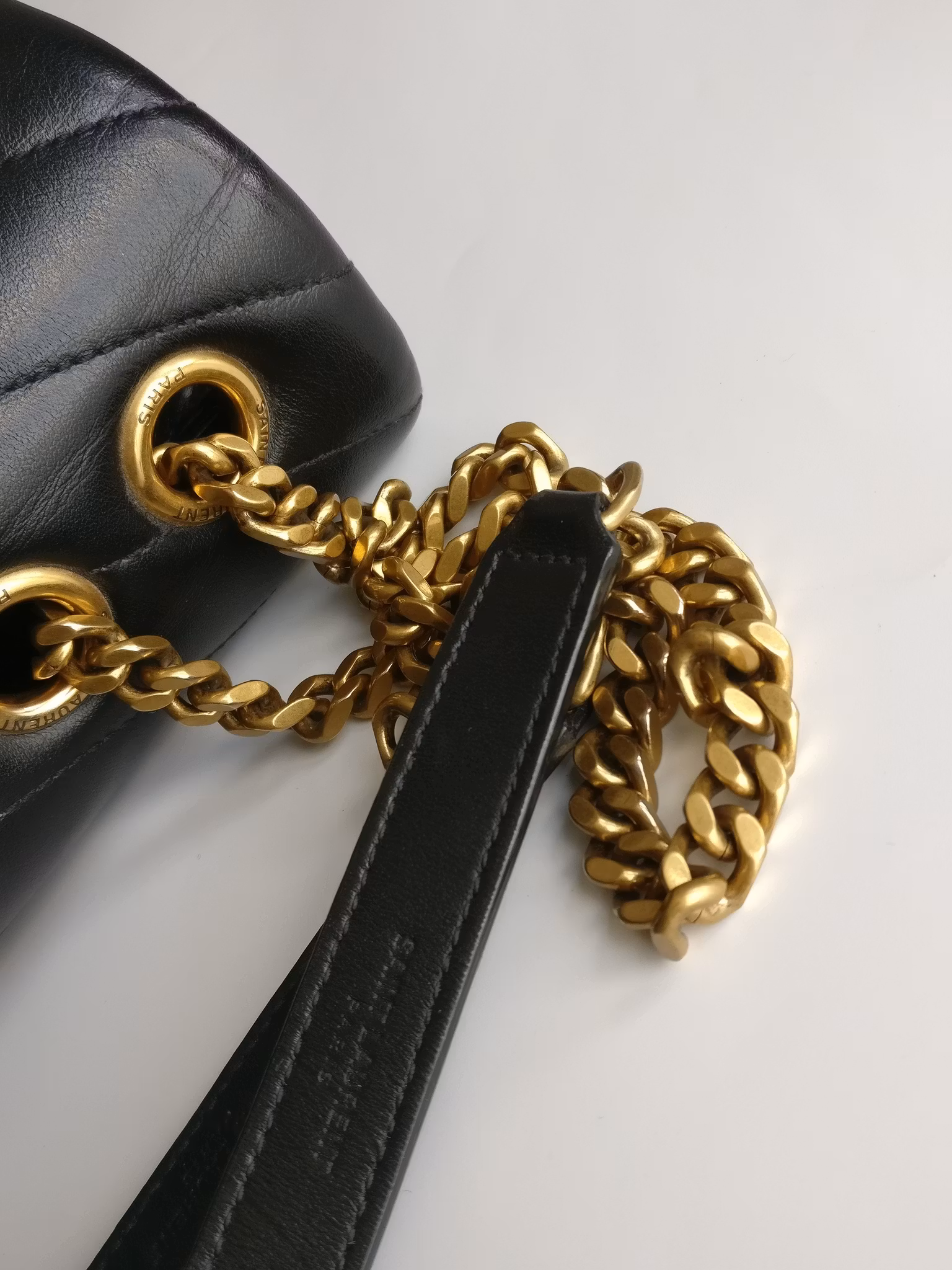 Saint Laurent LouLou Medium Y