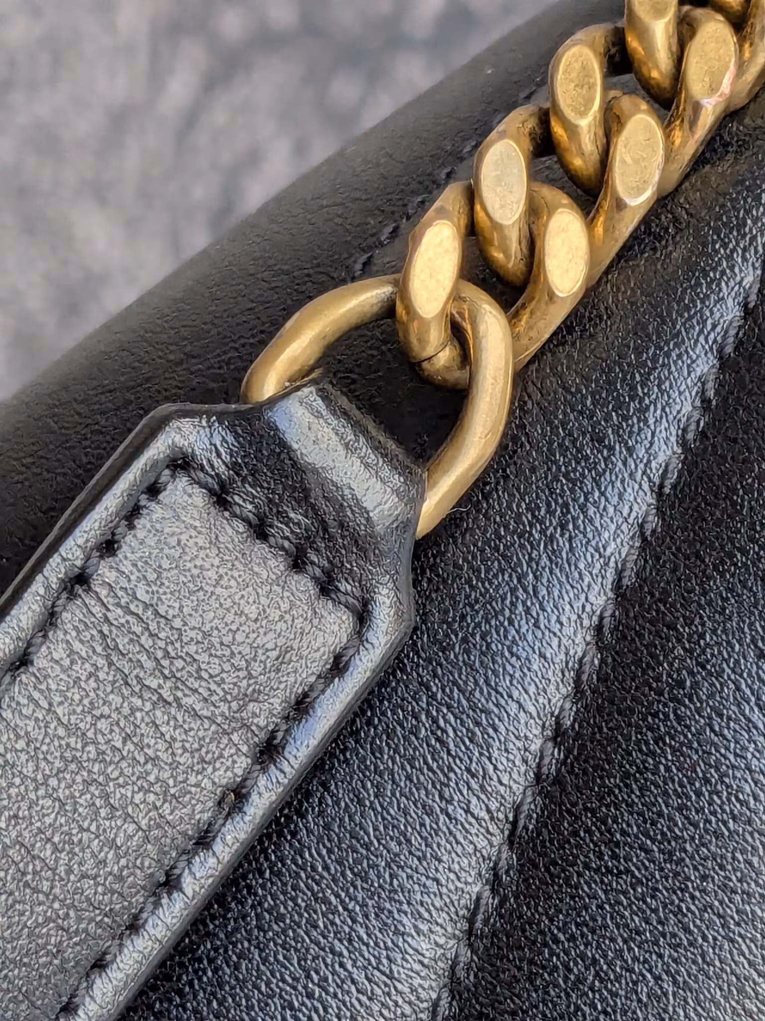 Saint Laurent LouLou Medium Y