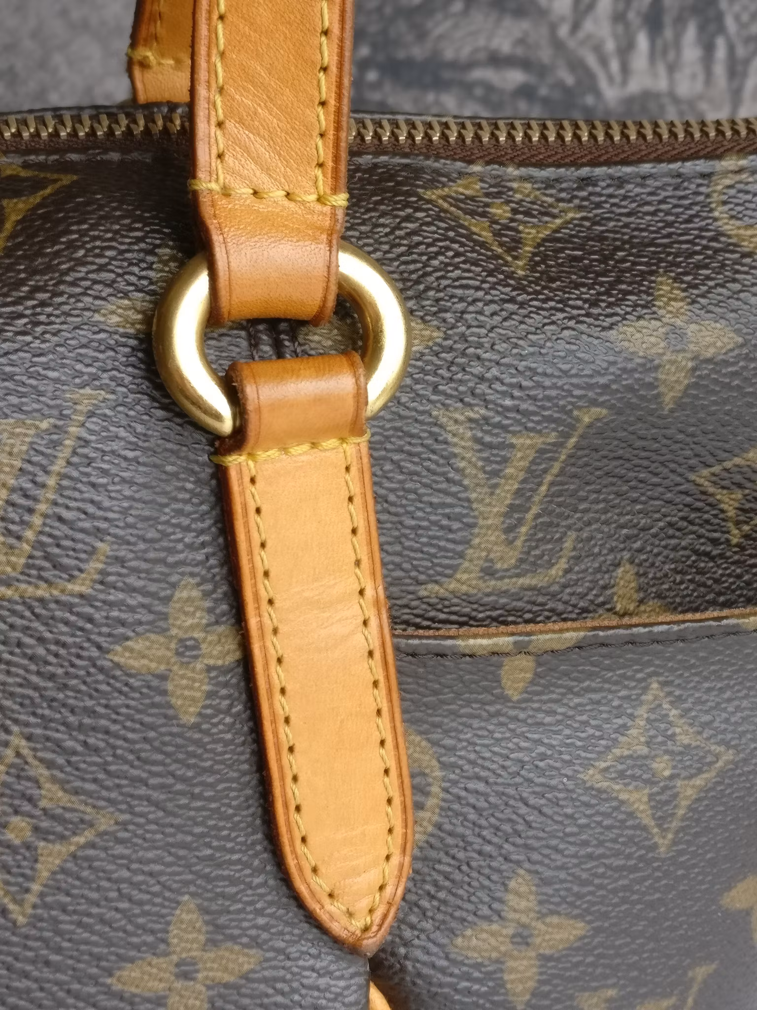 Louis Vuitton Totally PM monogram