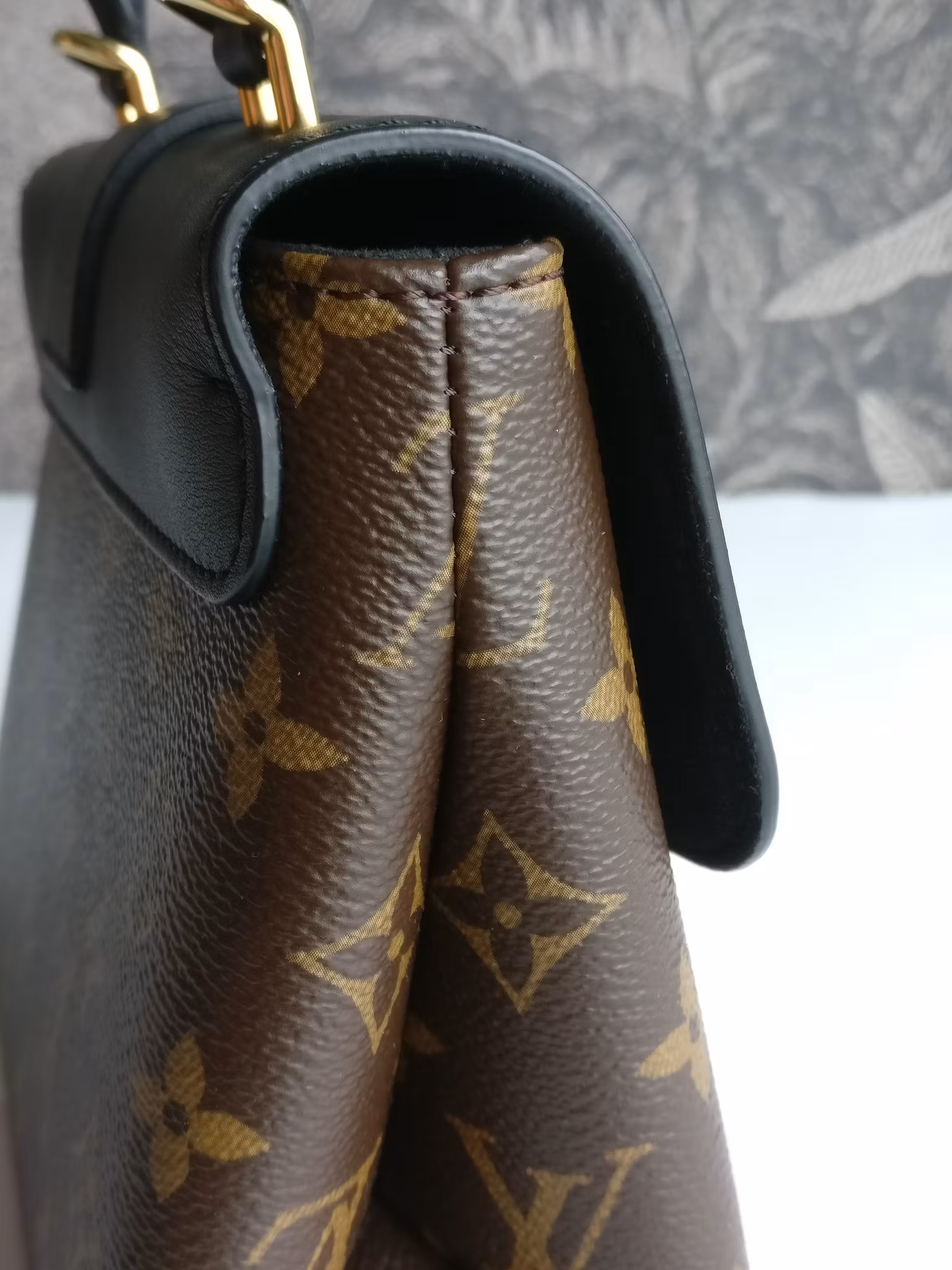 Louis Vuitton Locky BB black monogram