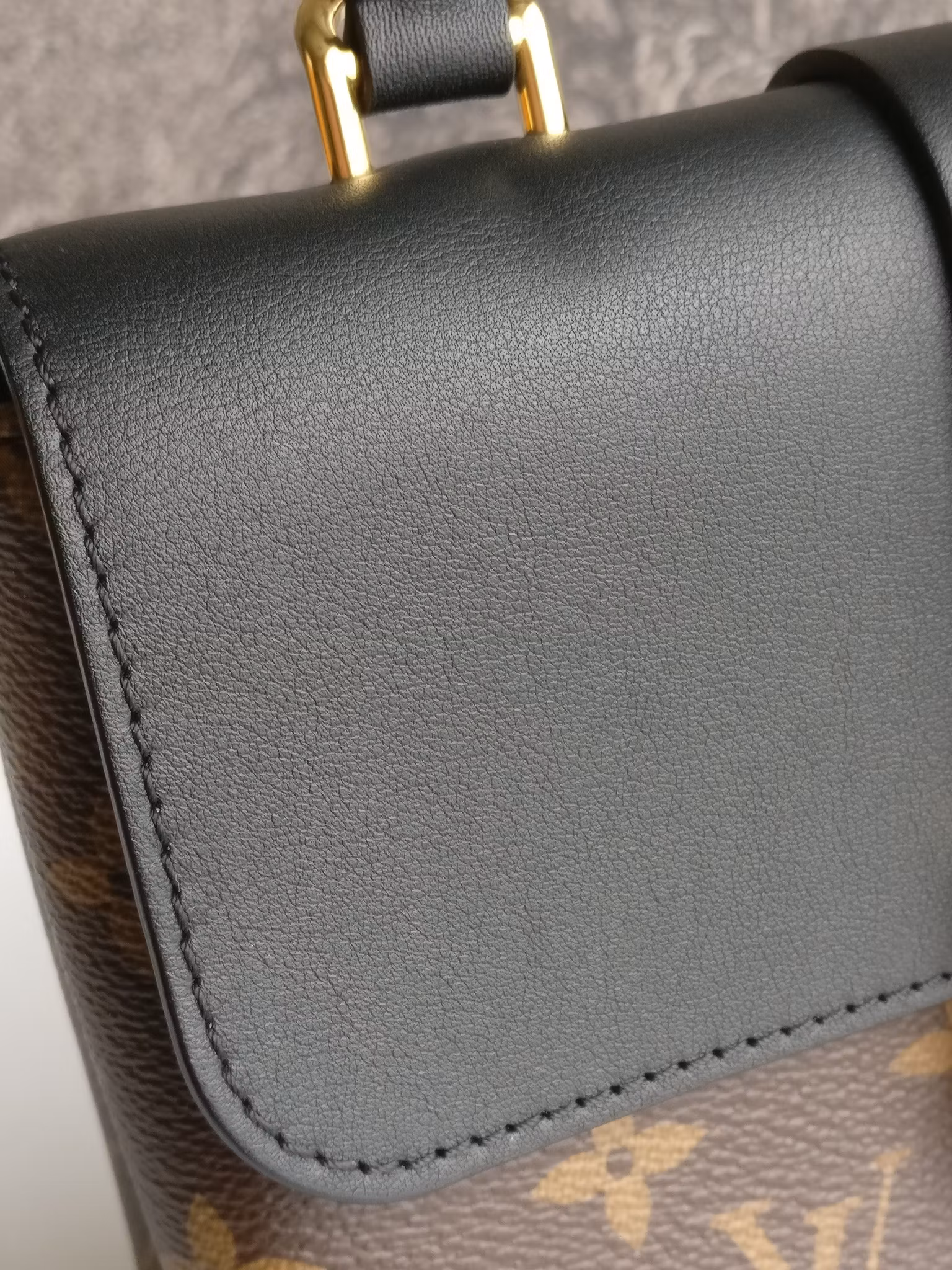 Louis Vuitton Locky BB black monogram