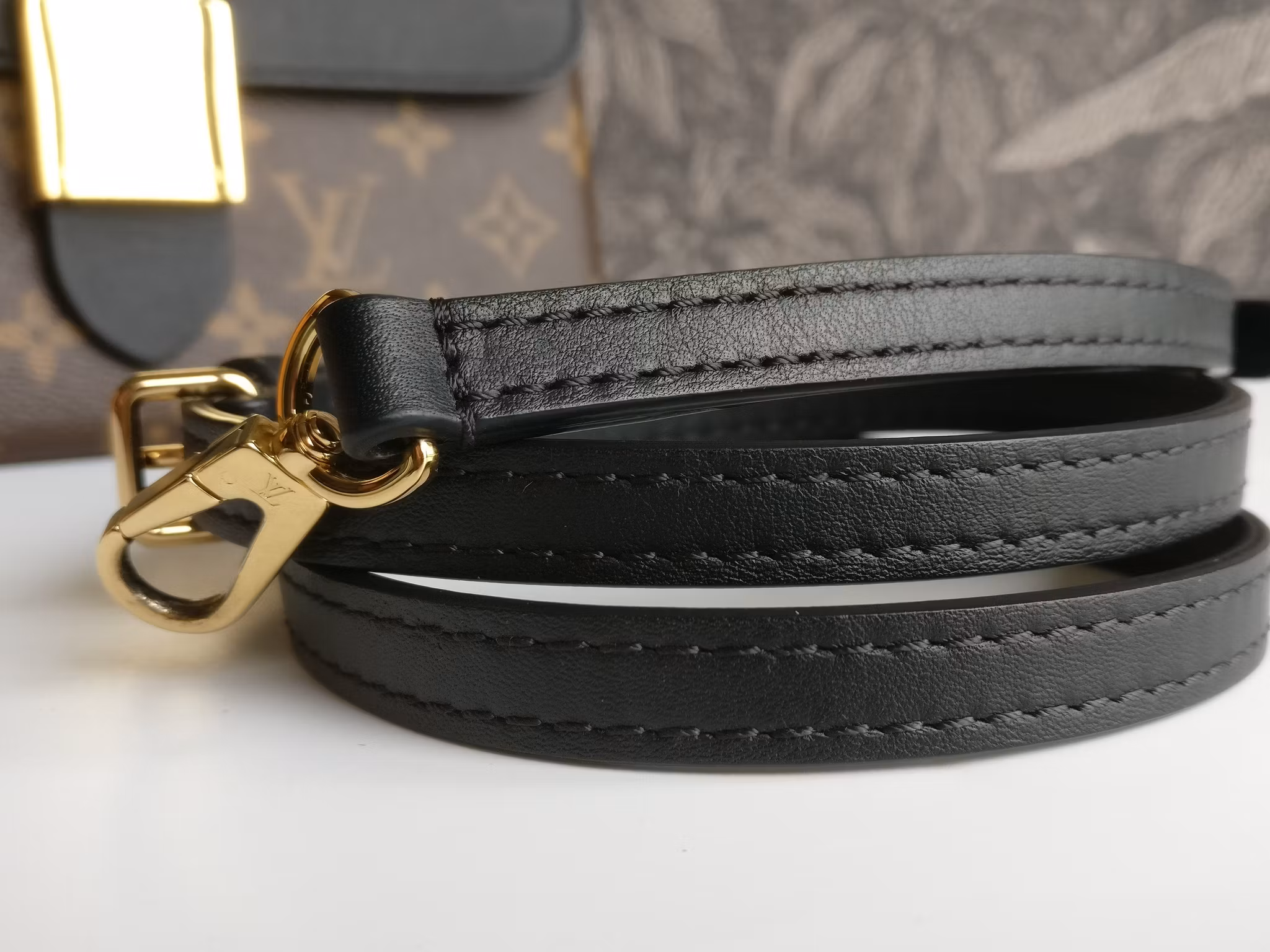 Louis Vuitton Locky BB black monogram