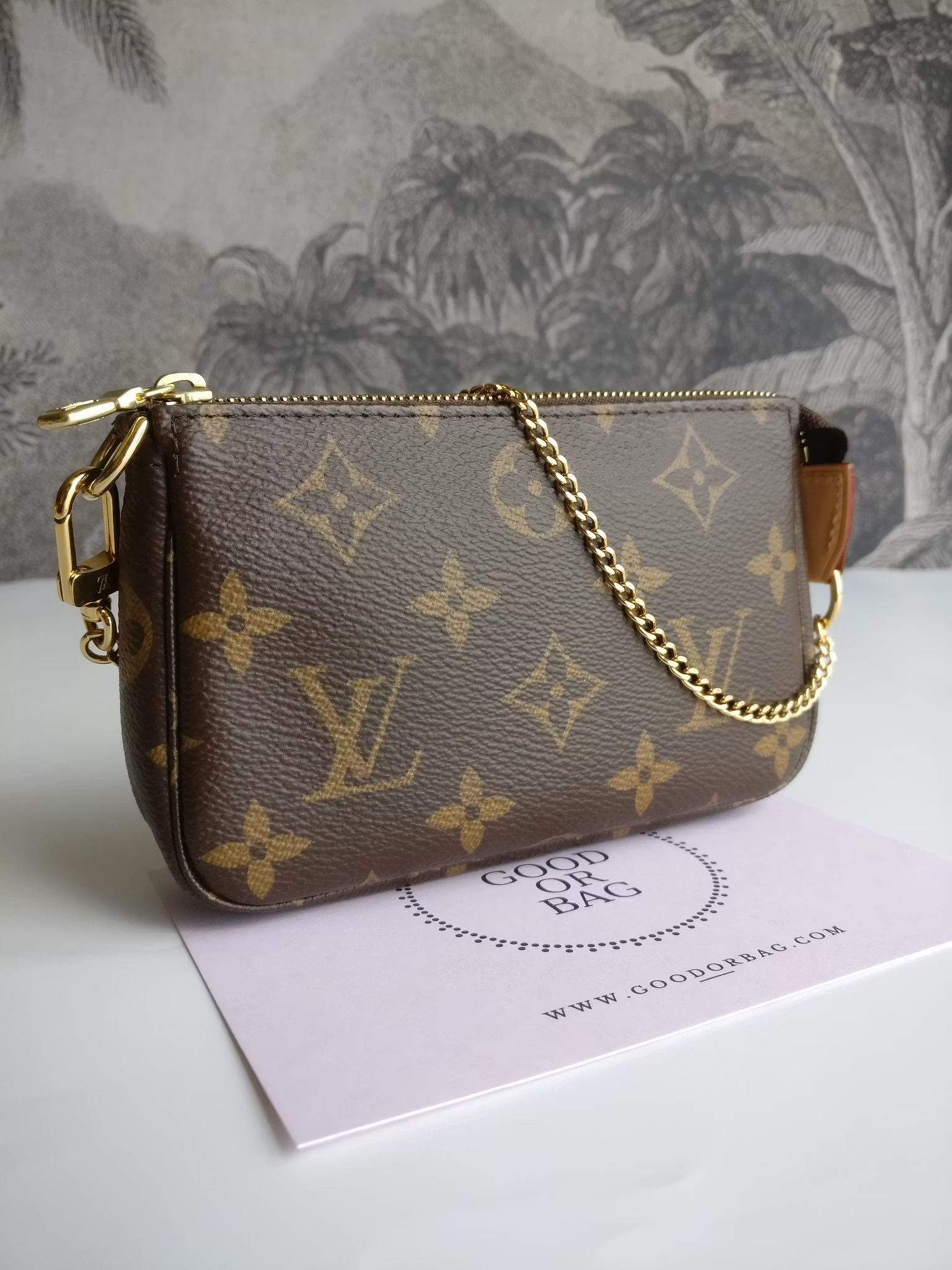 Louis Vuitton Mini Pochette Accessoires monogram