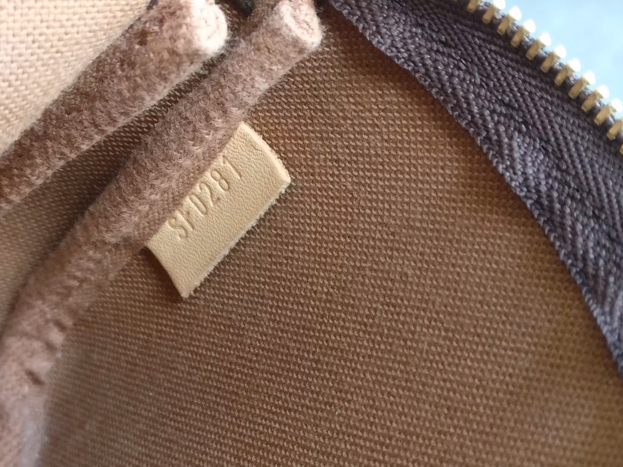 Louis Vuitton Mini Pochette Accessoires monogram