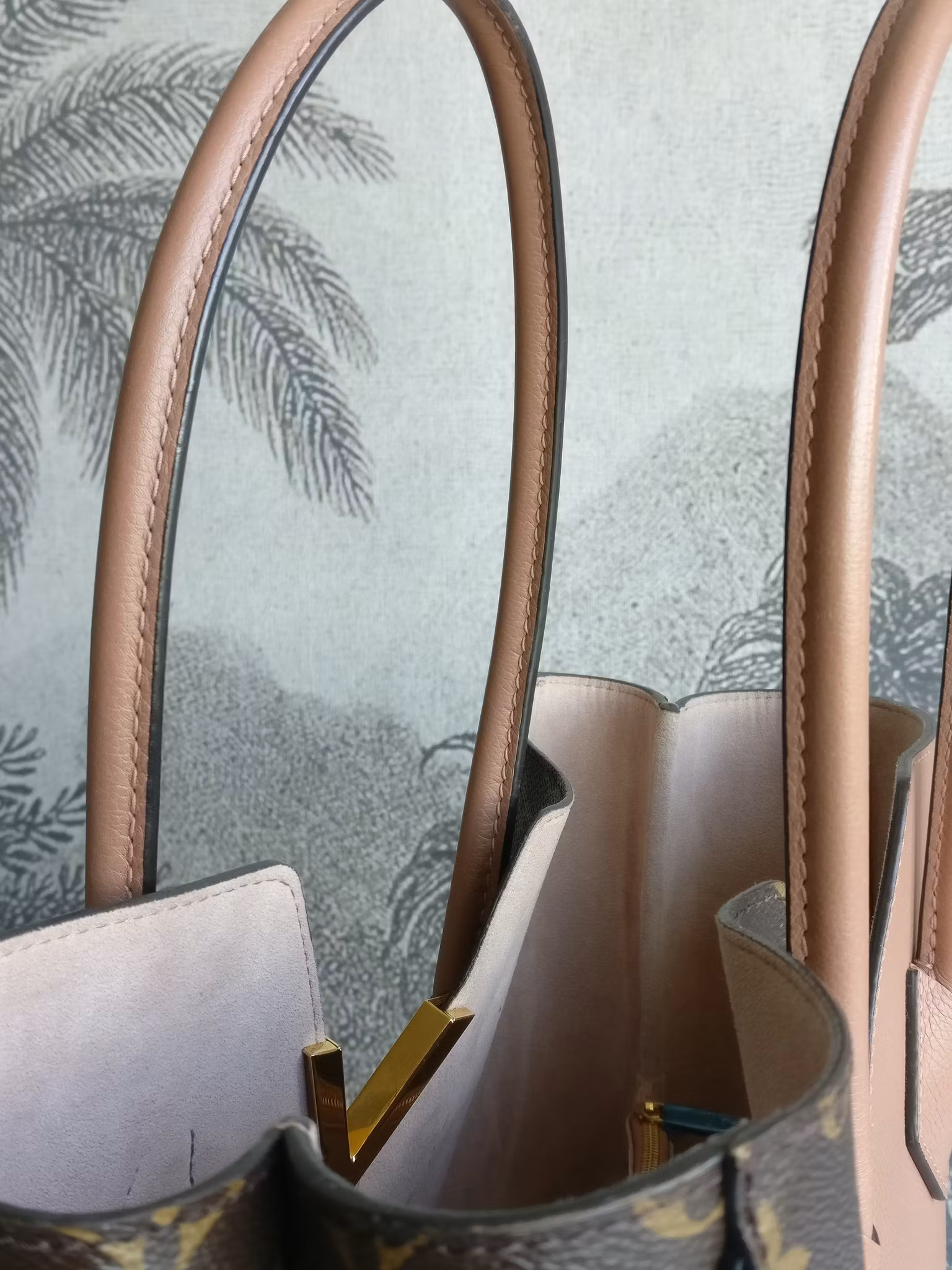 Louis Vuitton Kimono tote