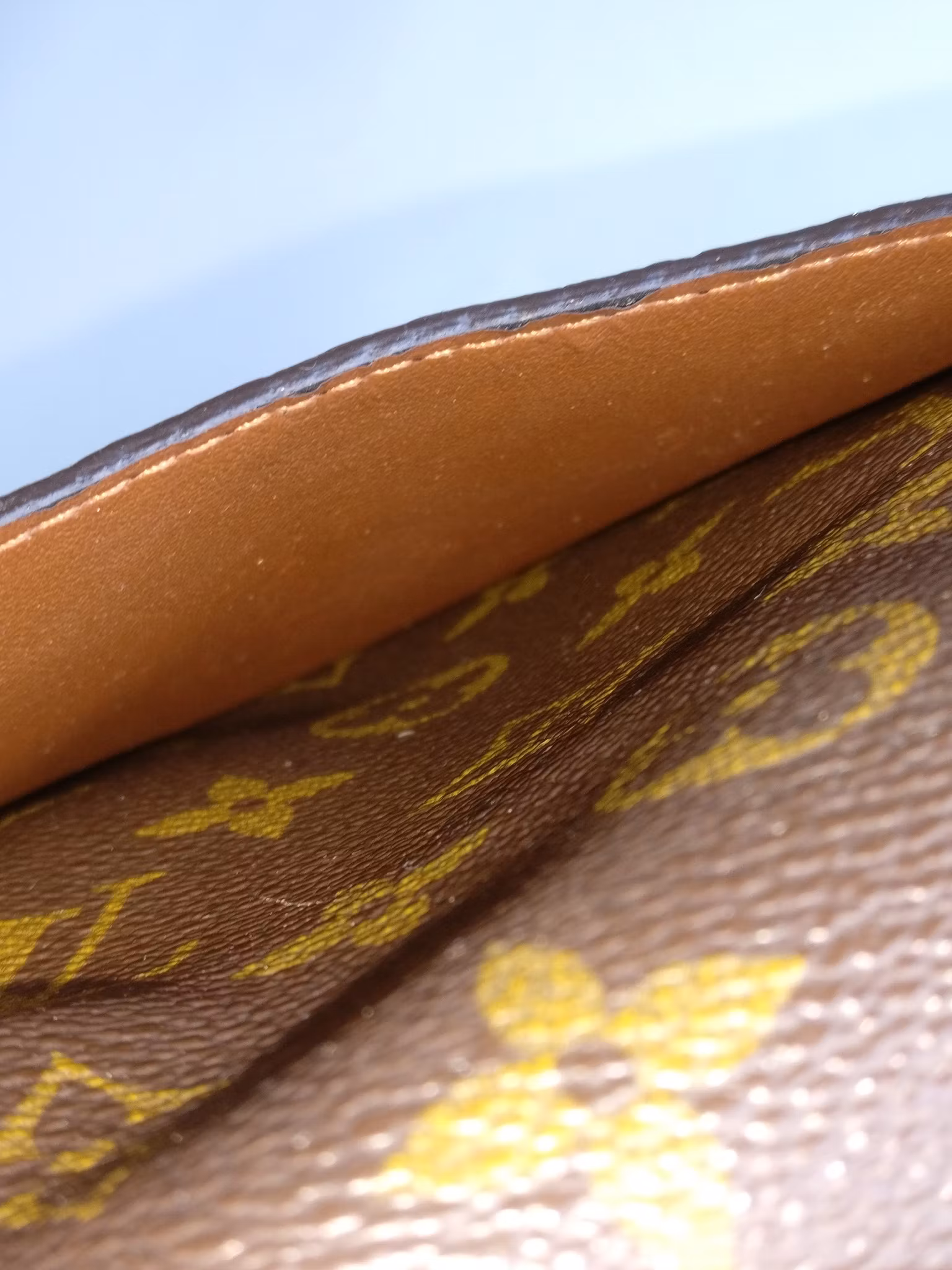 Louis Vuitton St Cloud MM