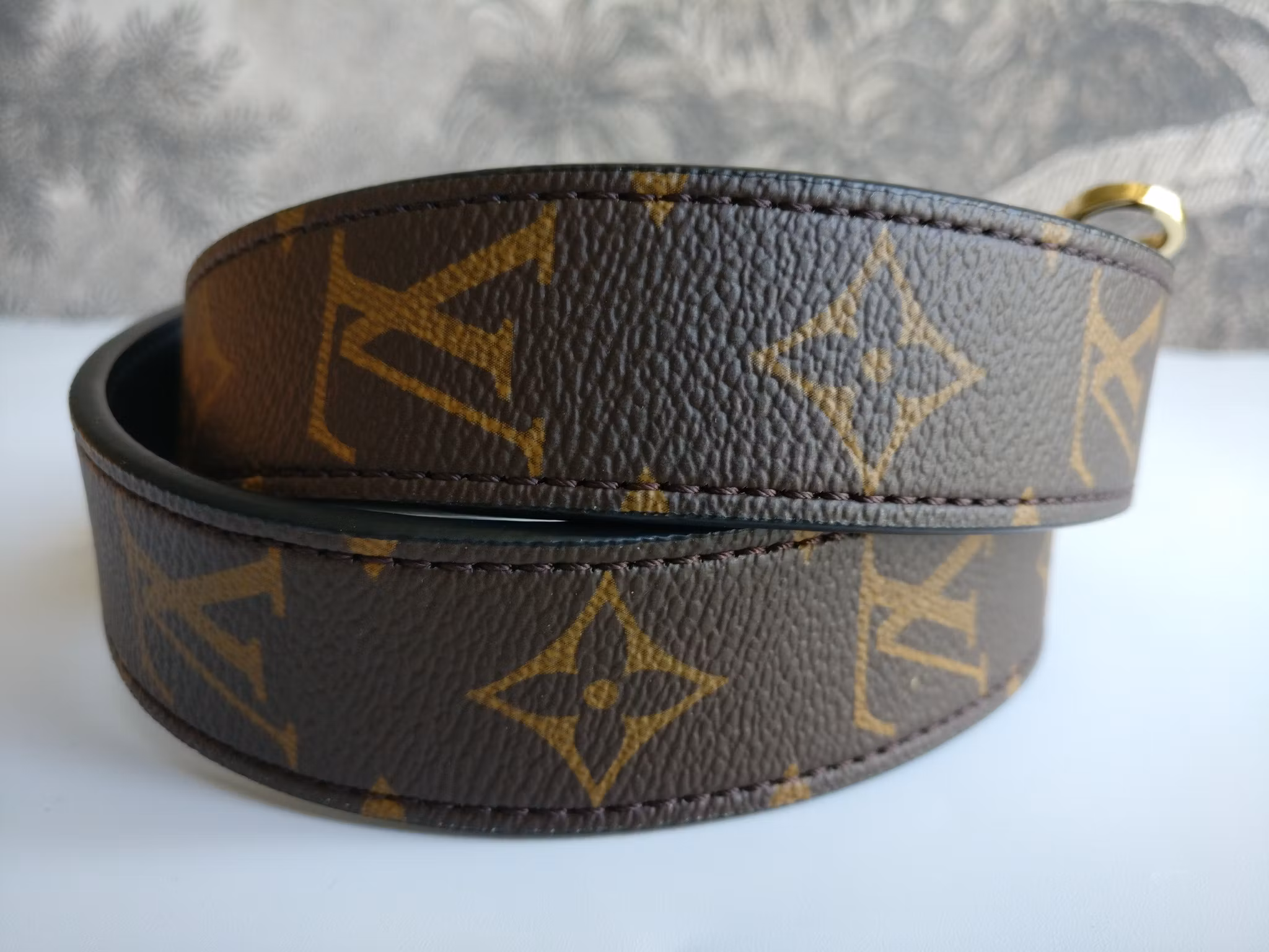 Louis Vuitton Bandouliere XL shoulder strap